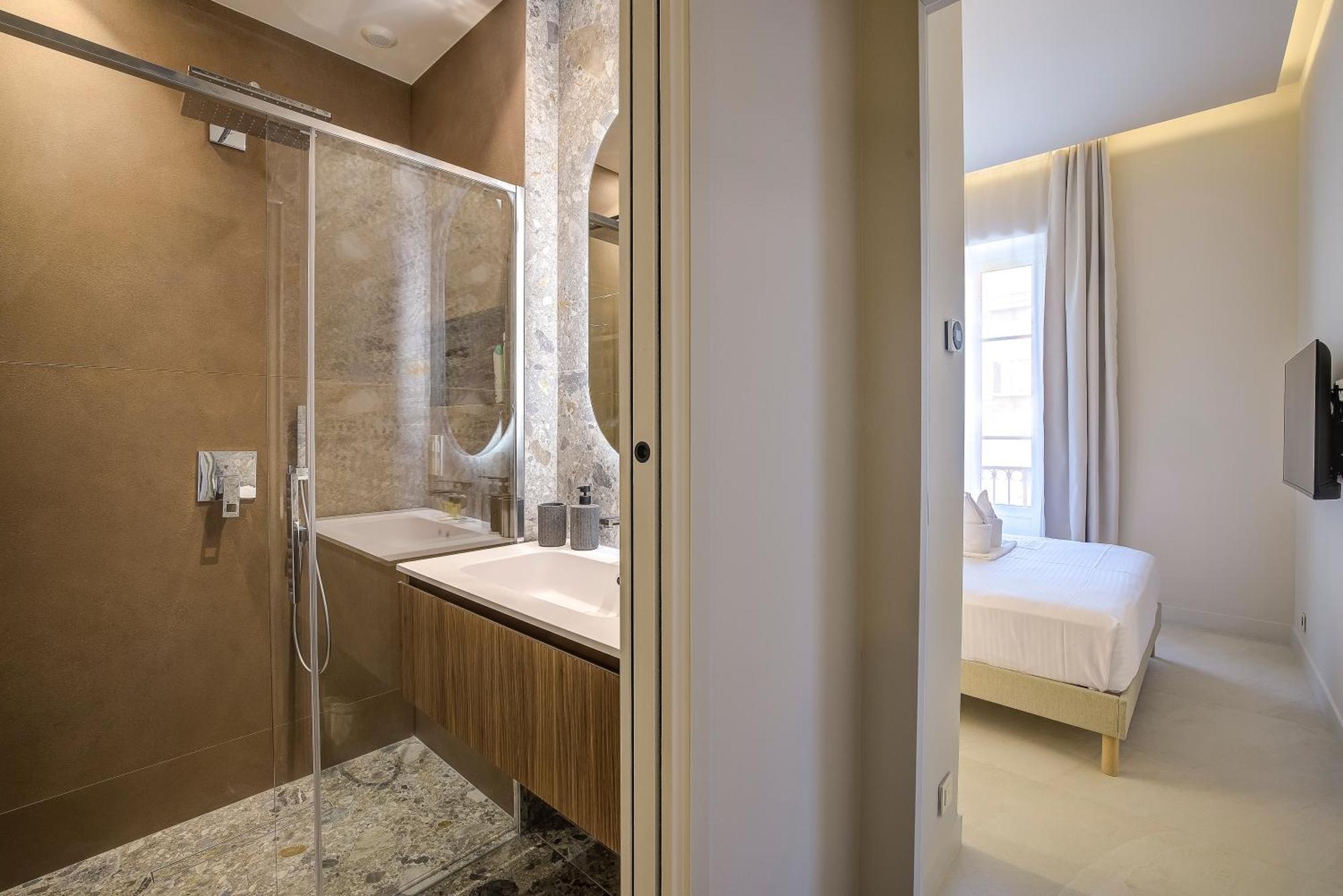 Grand Centre De * Nice