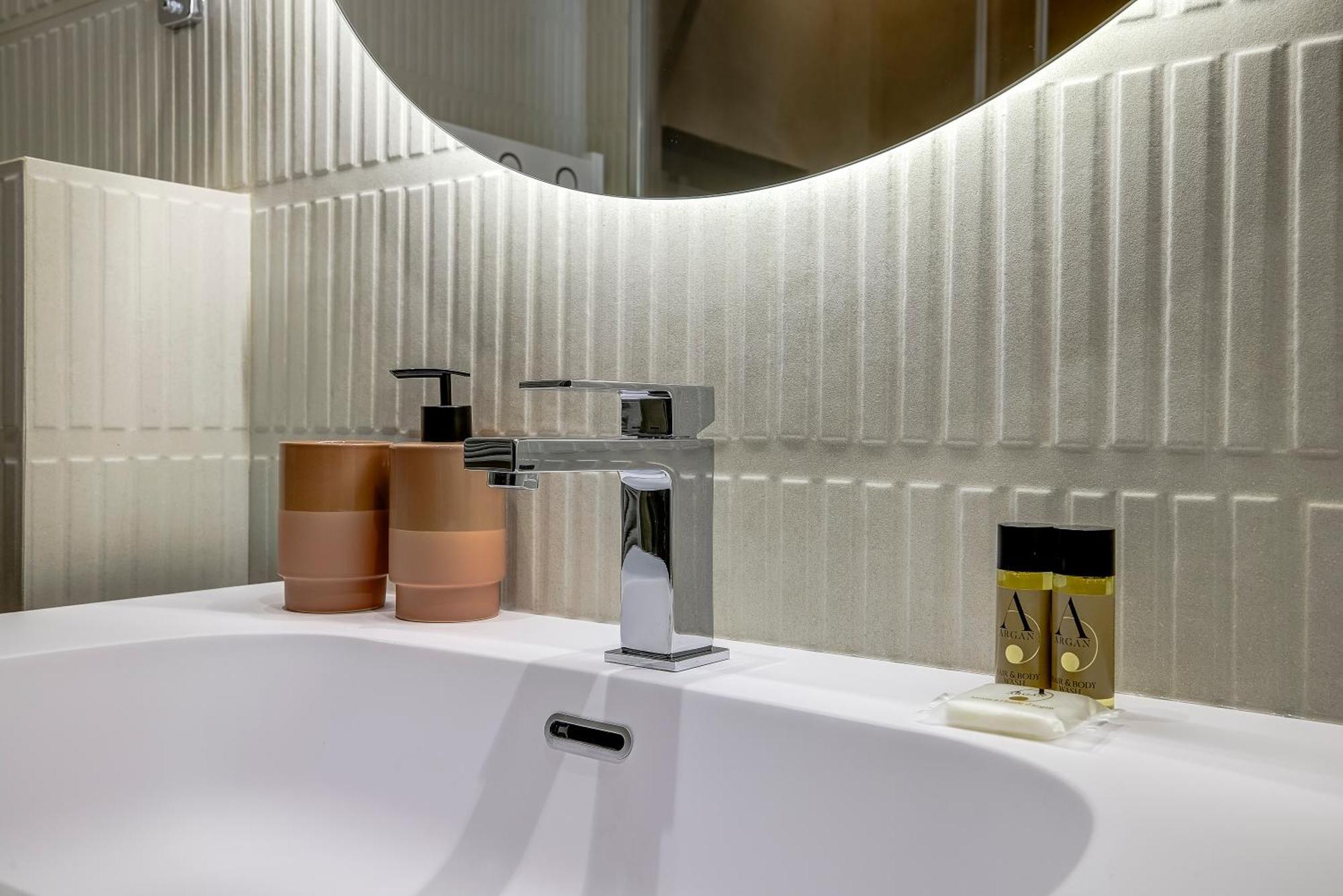 Grand Centre De * Nice