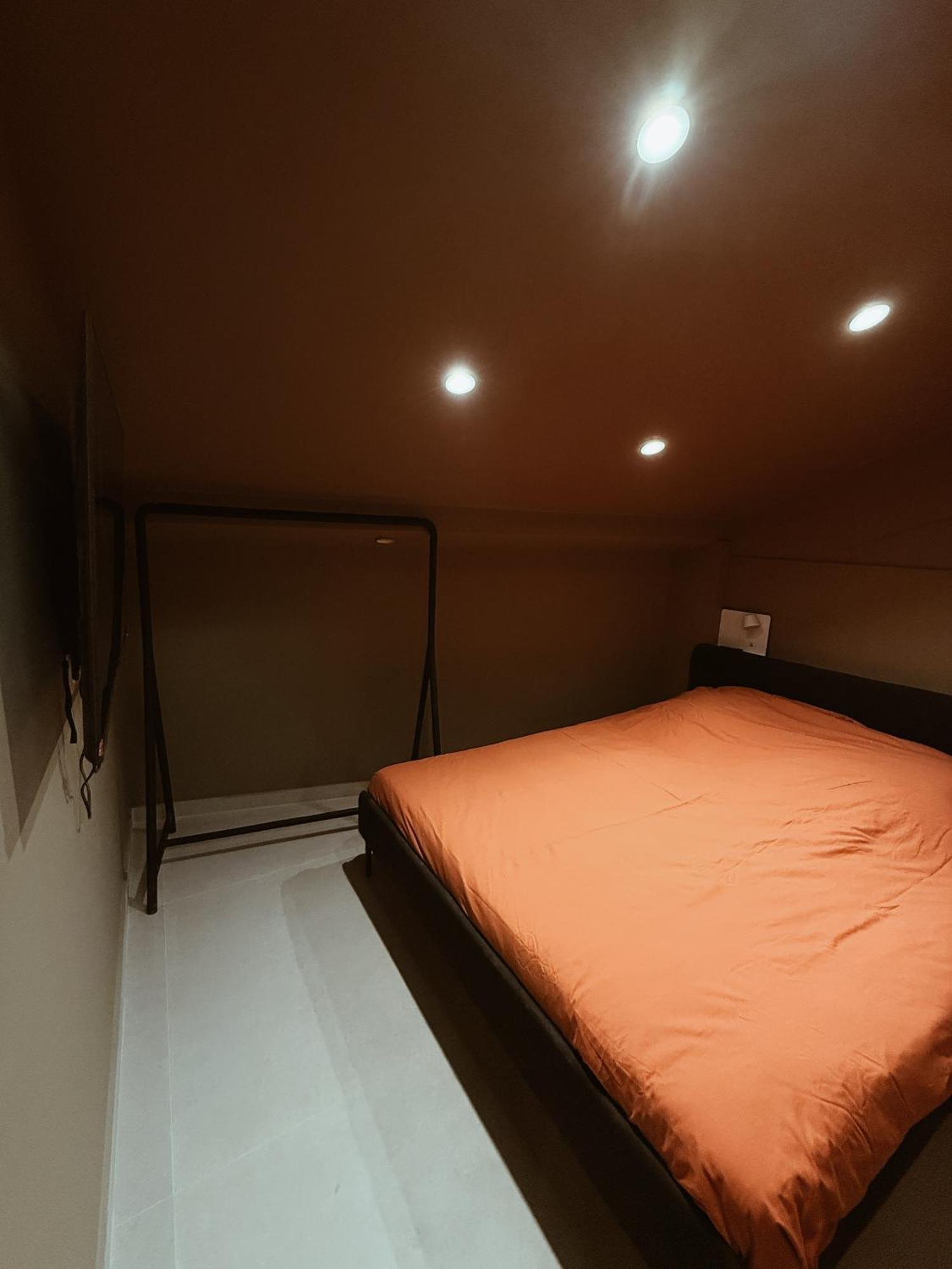 Group Hub Center 20 Beds Private Apartment *
