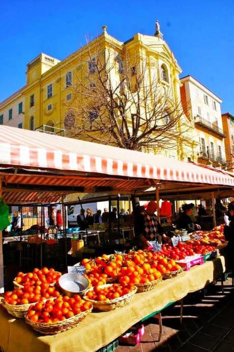 Joli Proche Tram Et Au Calme