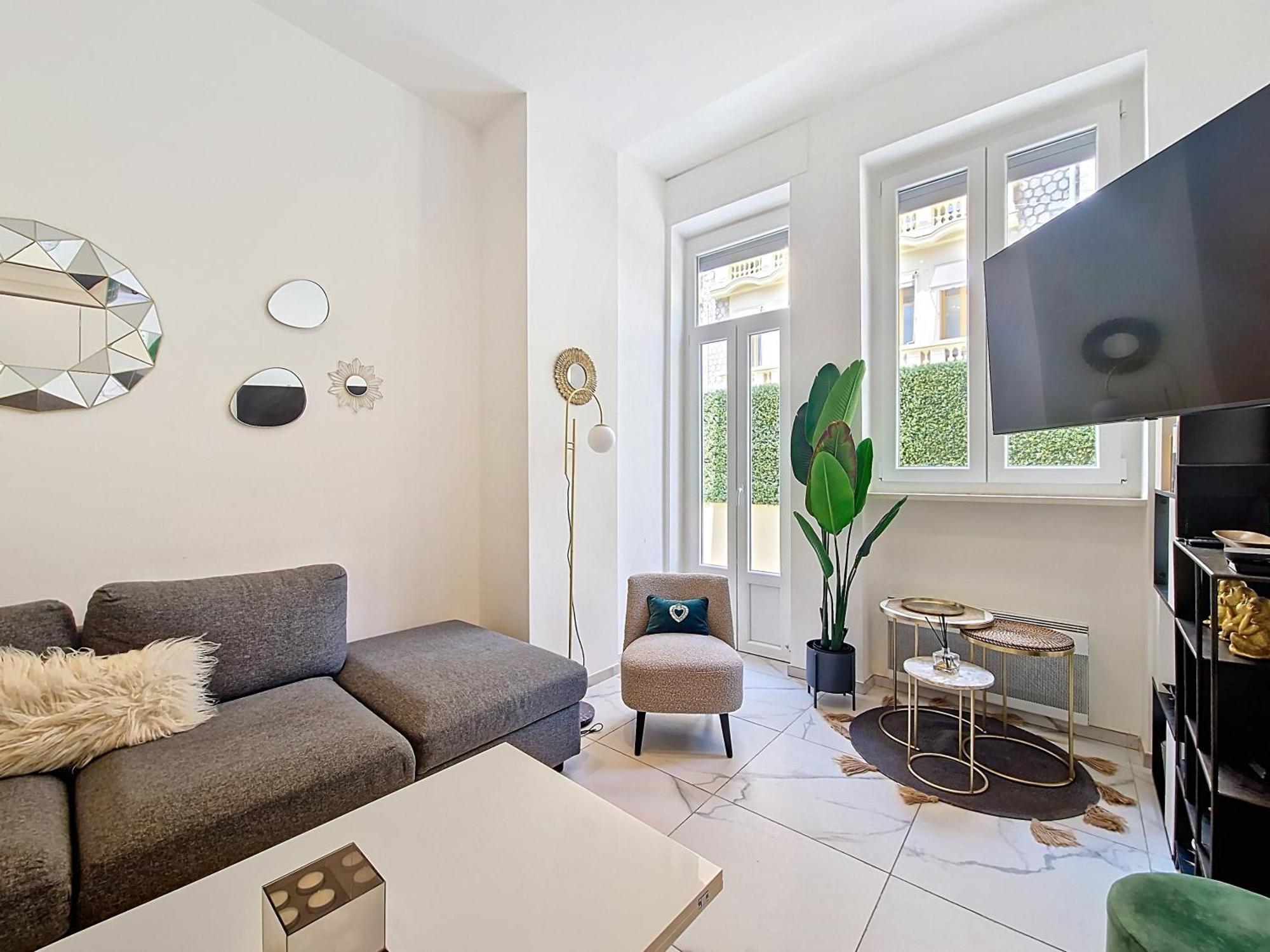 Nestor&jeeves - Oasis - Terrace In The Nice