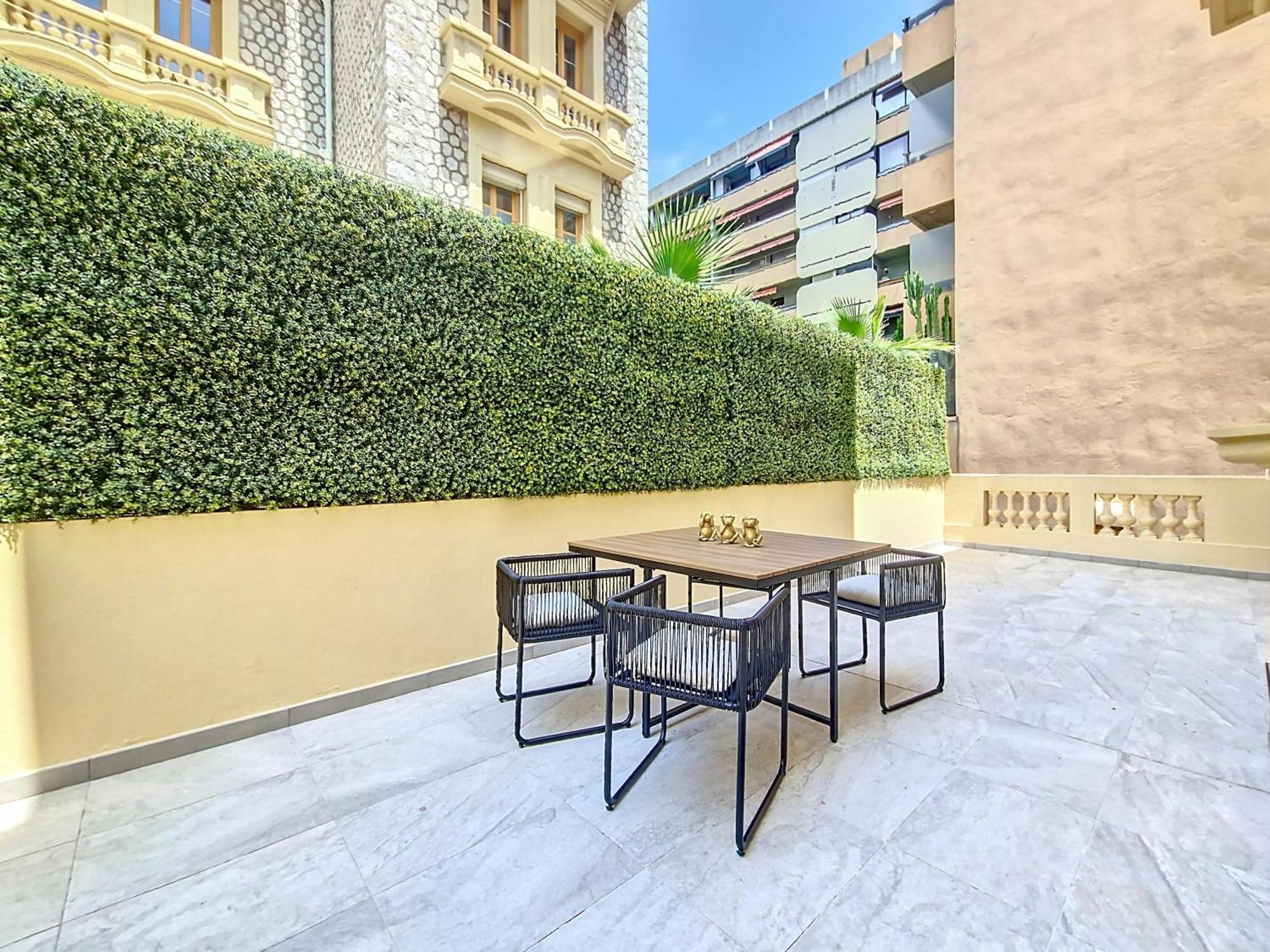 Nestor&jeeves - Oasis - Terrace In The *