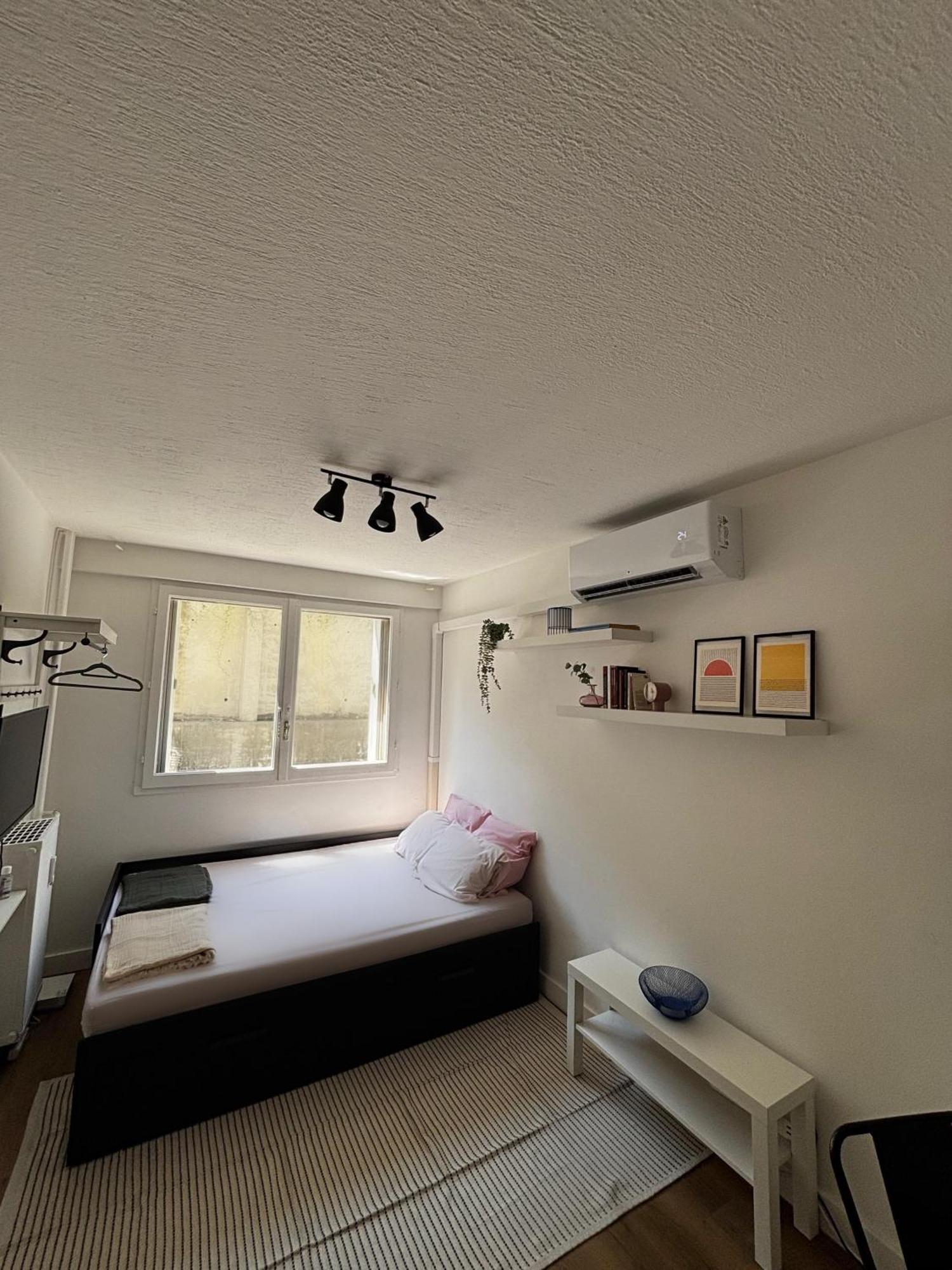 For 2 Adults With Air-conditioning Nice