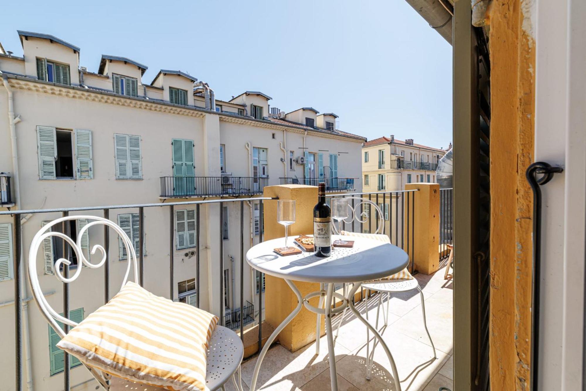 Apartment Negrin - Romantical Terrace - 2 Min From The Sea Nice
