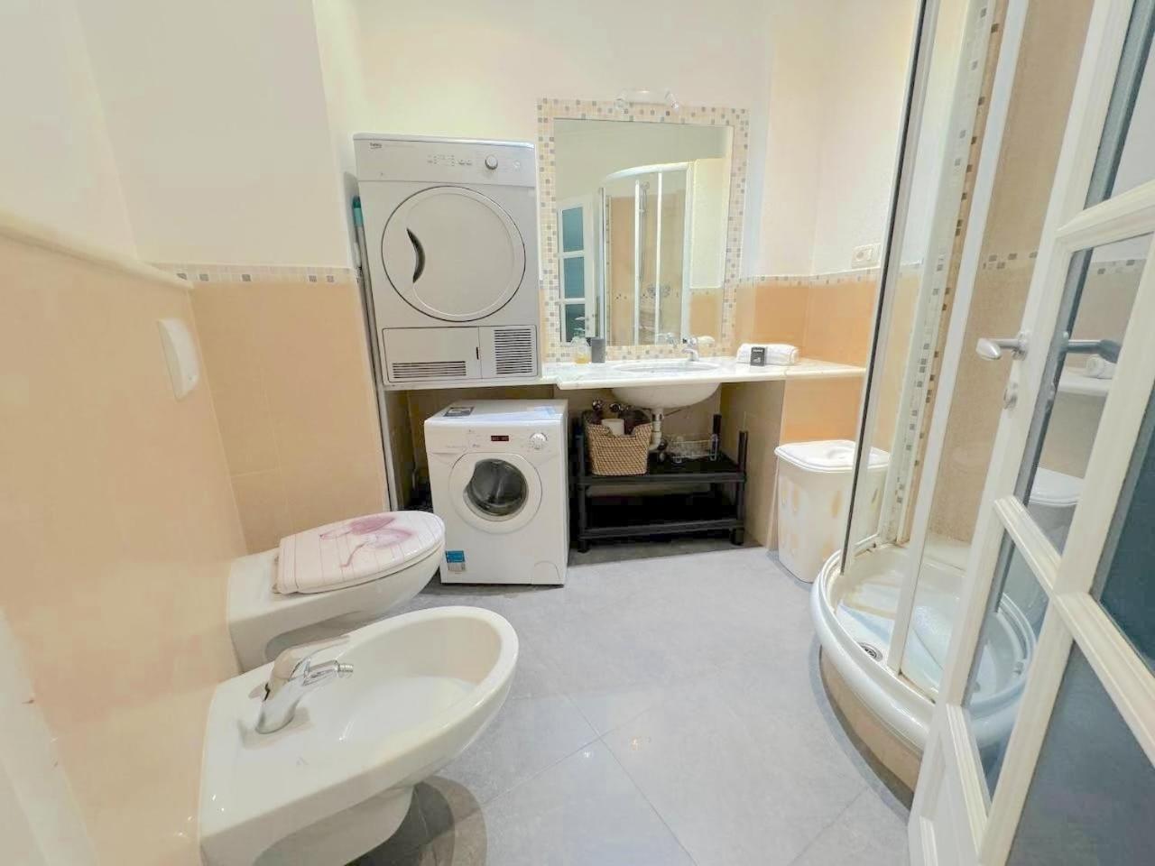 2 Pieces 600m 1km De La Gare