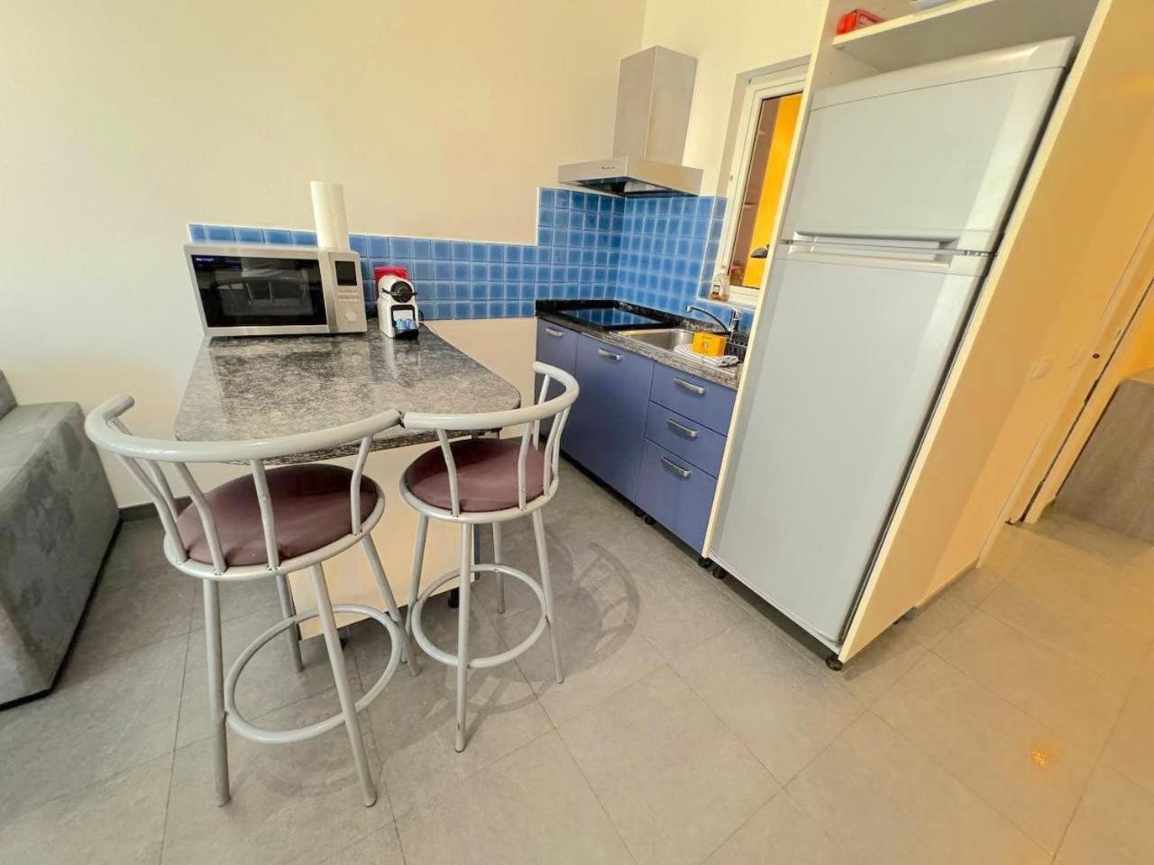 2 Pieces 600m 1km De La Gare Apartment