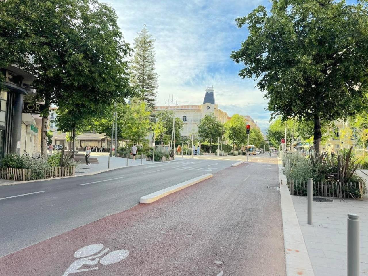 Apartment 2 Pieces 600m 1km De La Gare *