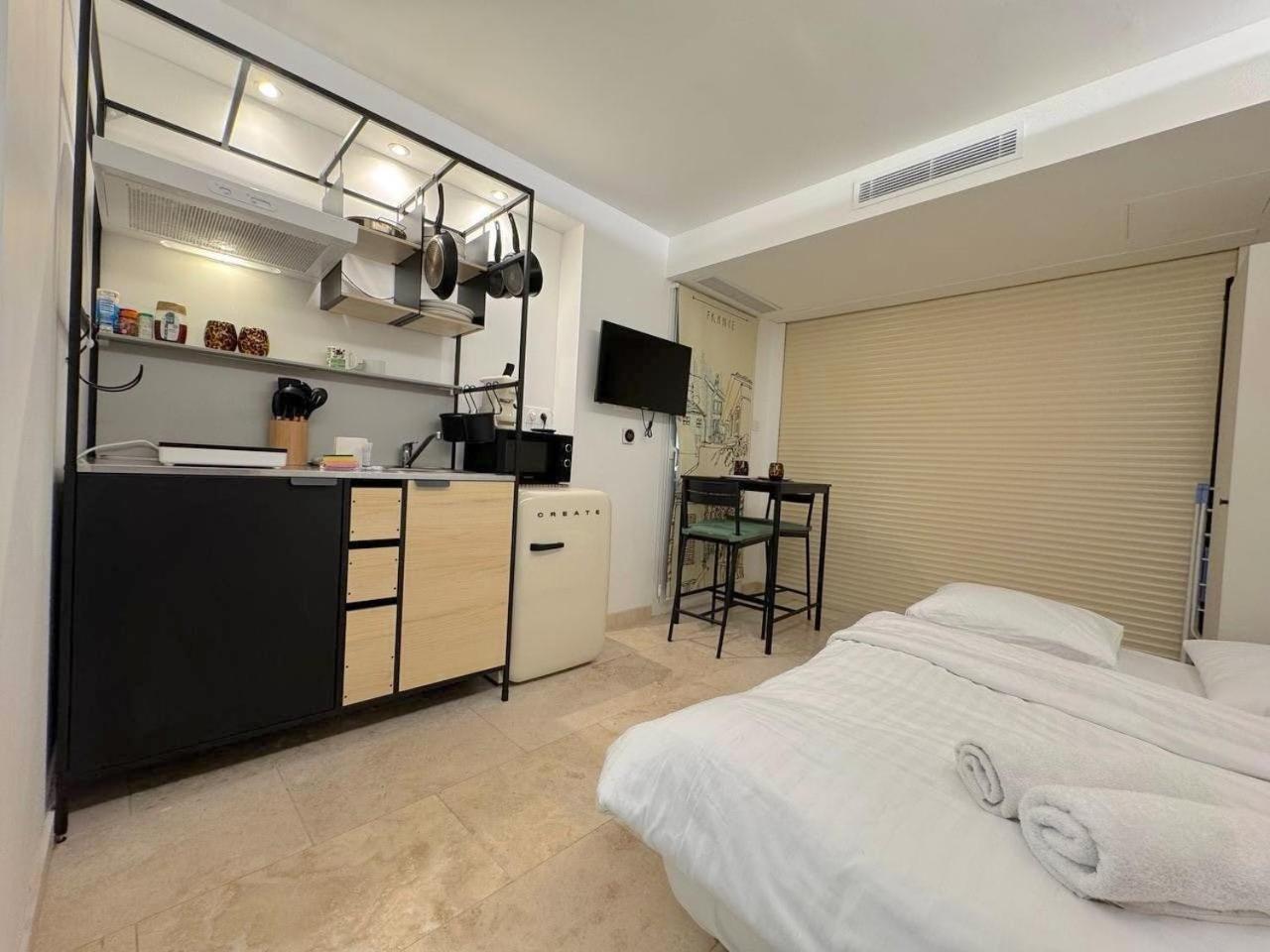 ⁂ Vieux-nice Climatise: Charme Commodites Apartment
