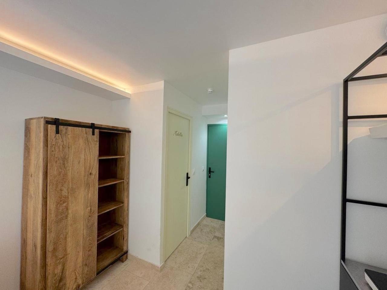 ⁂ Vieux-nice Climatise: Charme Commodites Apartment