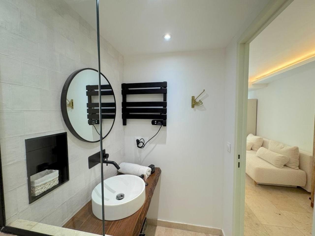 ⁂ Vieux-nice Climatise: Charme Commodites *