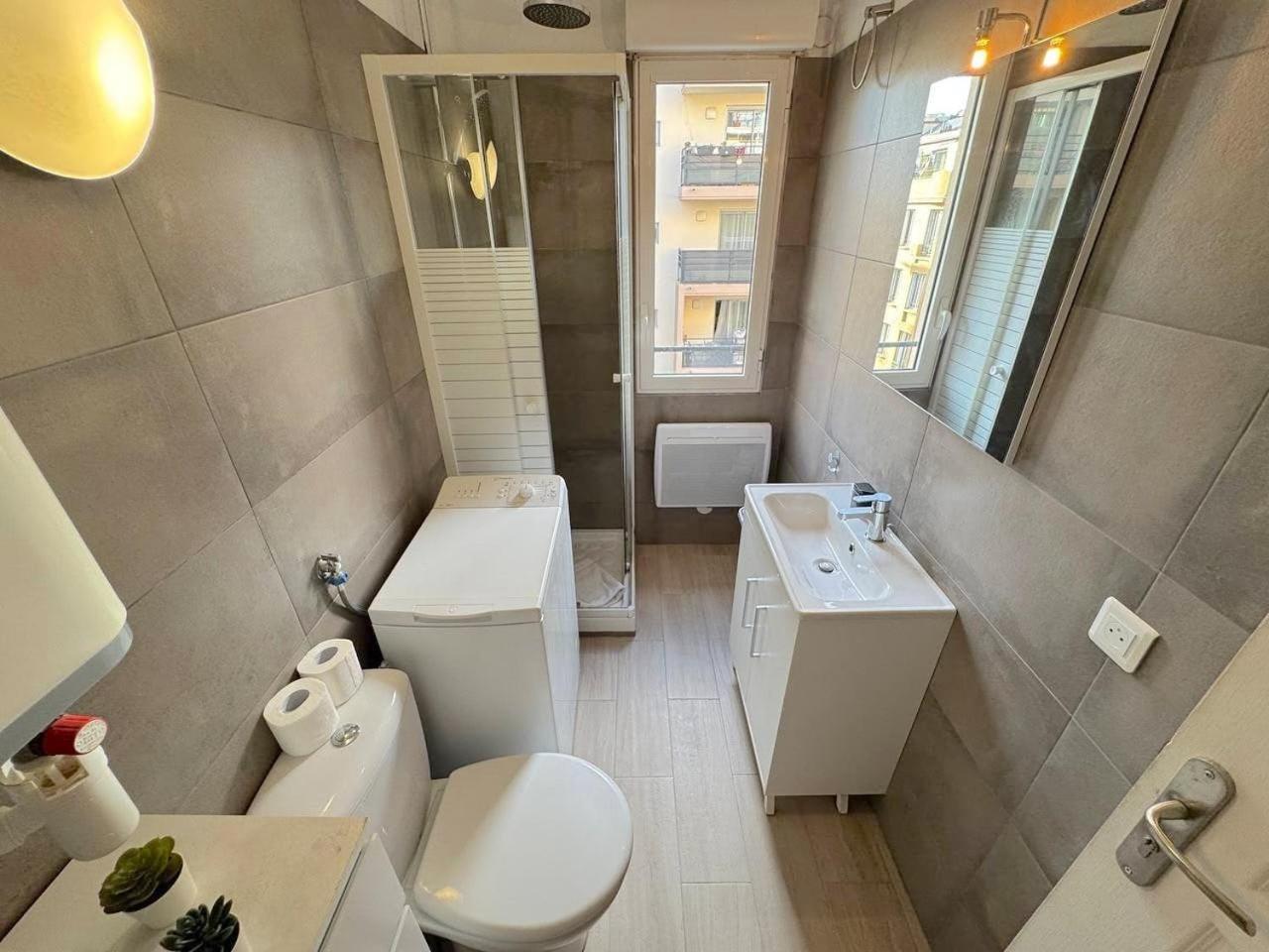 Calme Et Ensoleille Balcon Quartier Port Apartment Nice