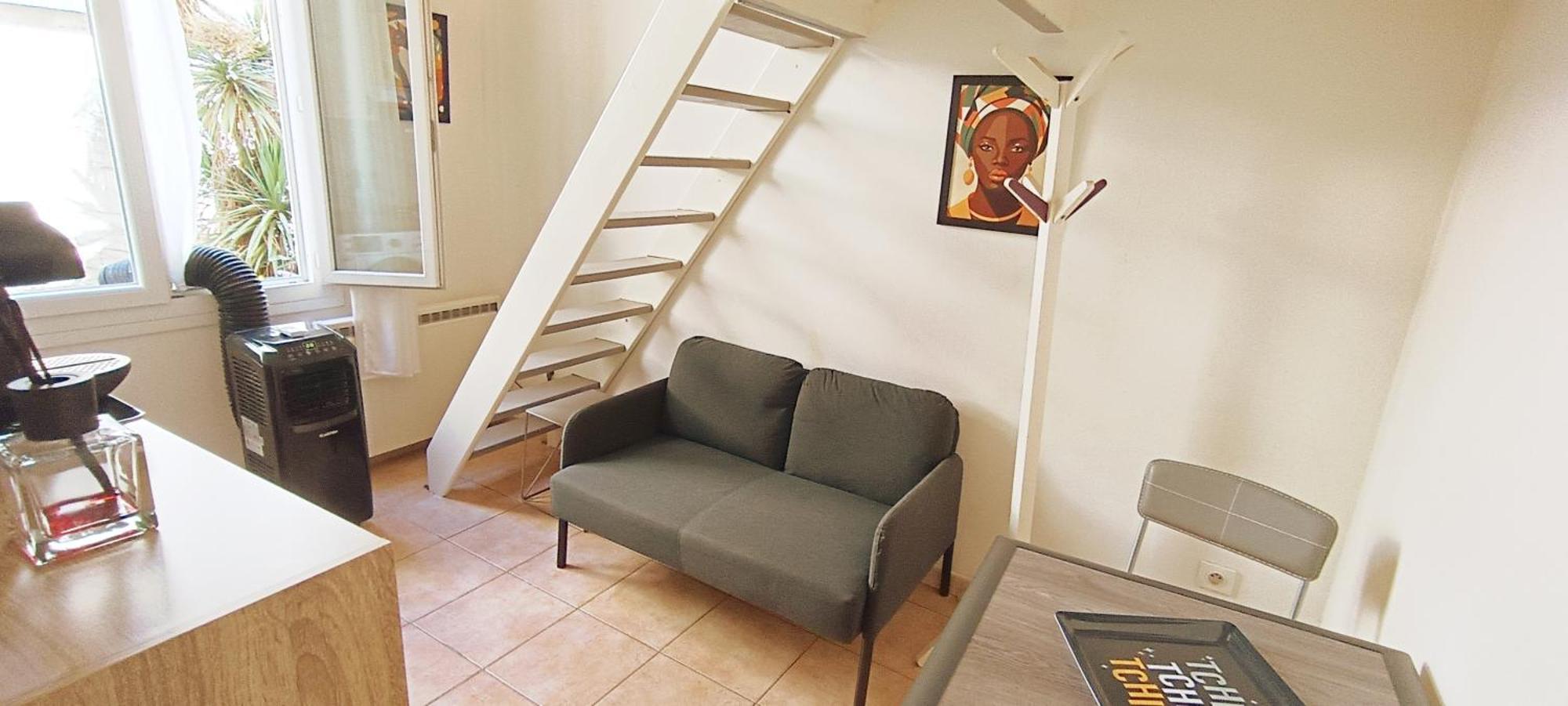 Joli Proche Tram Et Au Calme Nice