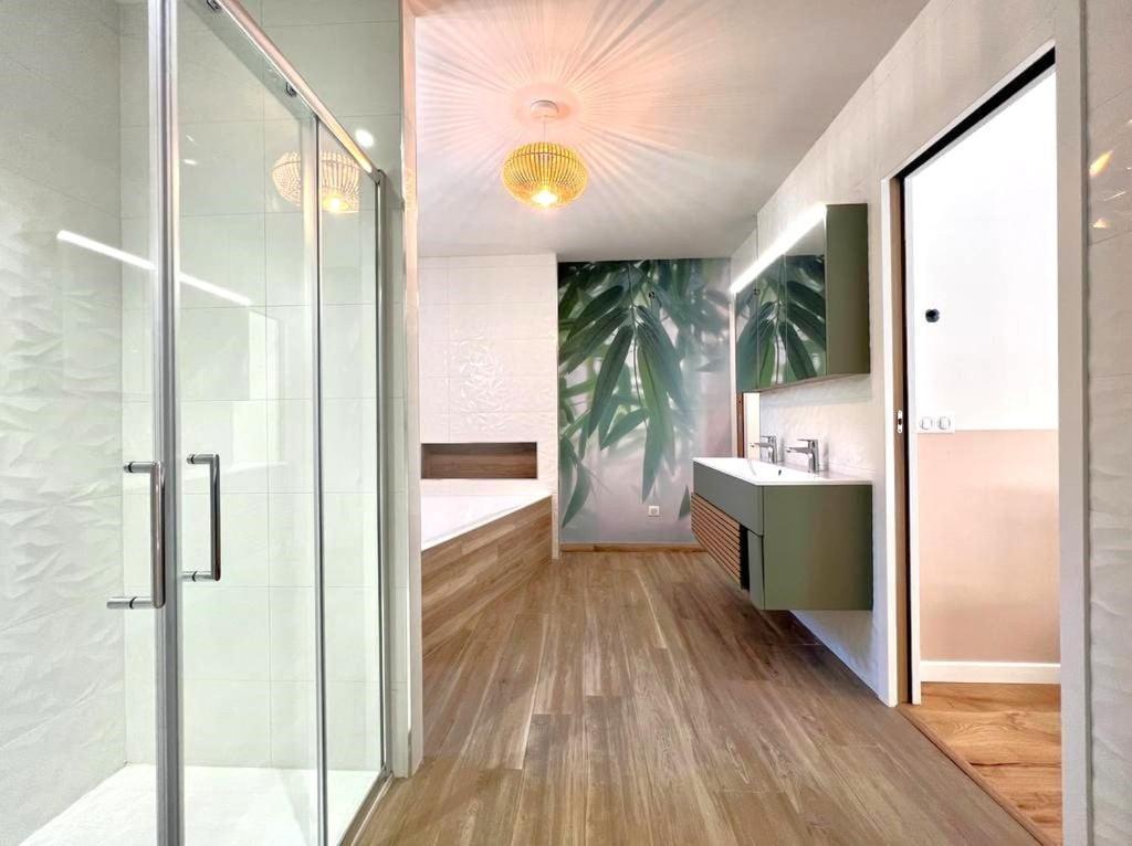 Villa Moderne Pour 8 Personnes - Vue Sur ! Nice