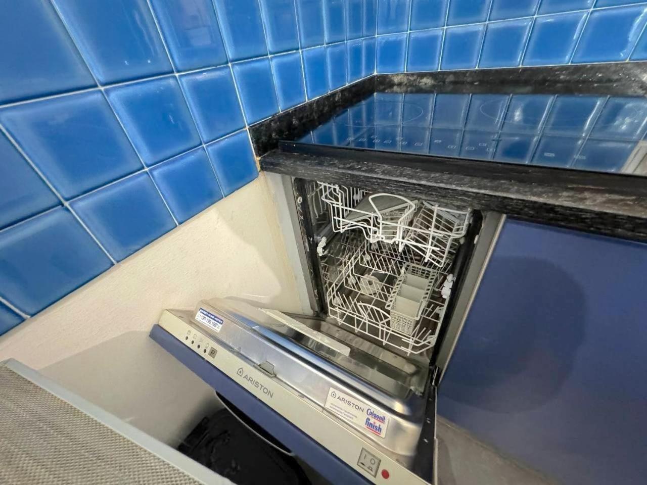 2 Pieces 600m 1km De La Gare *