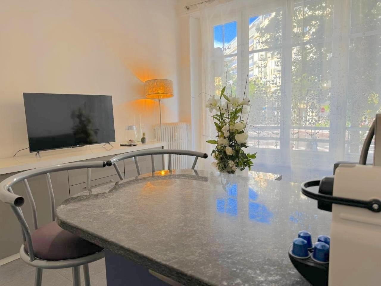 2 Pieces 600m 1km De La Gare * Nice