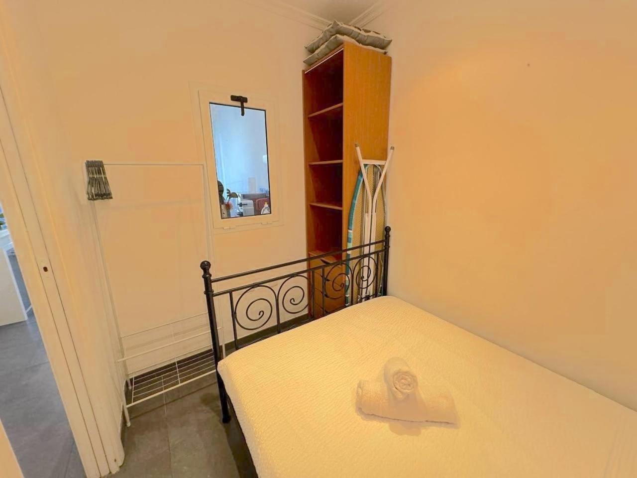 2 Pieces 600m 1km De La Gare