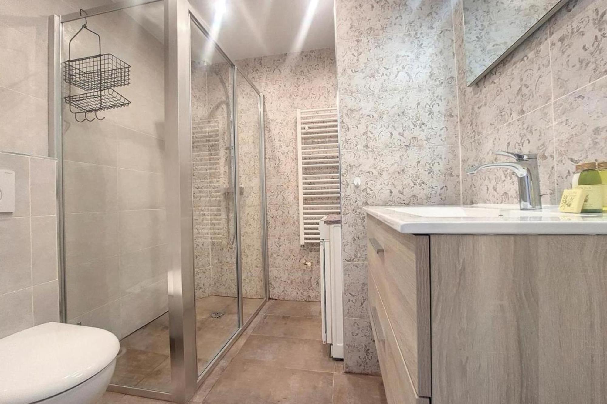 Bright Air-conditioned Flat In The Centre Nice