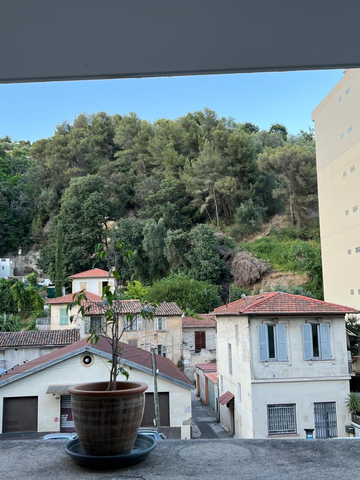 Magnan Grand Balcon *