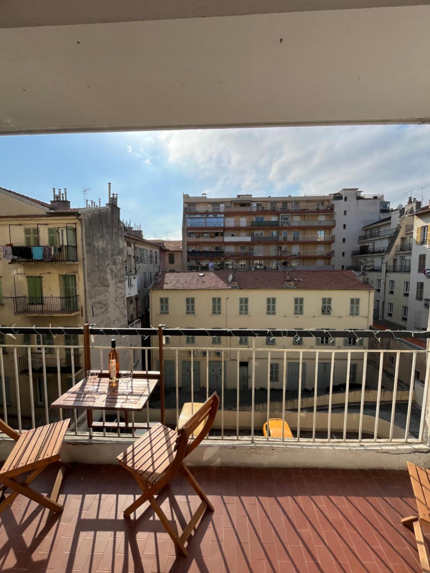 Lumineux Et Spacieux Avec Balcon Proche Garibaldi Nice