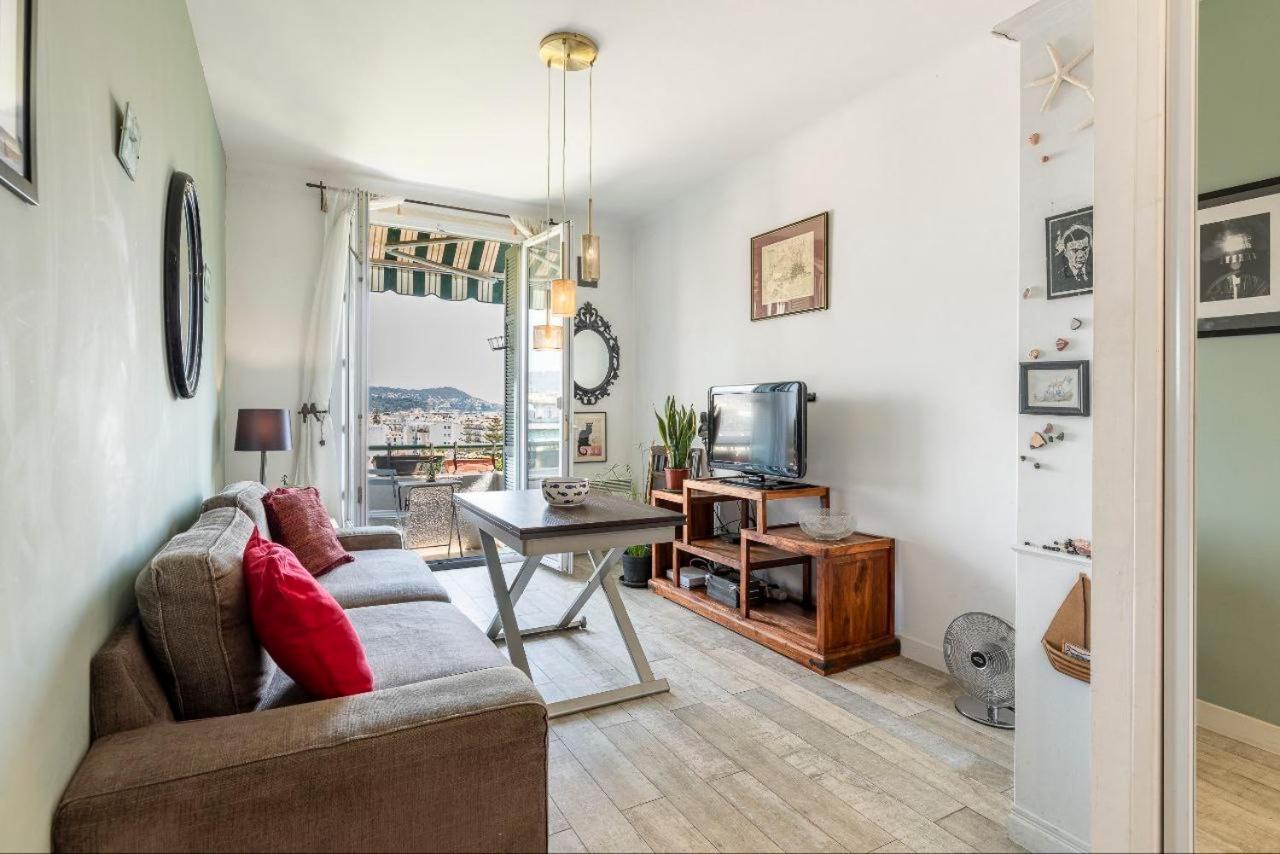 And Calm Escape With Panoramic Views Nice