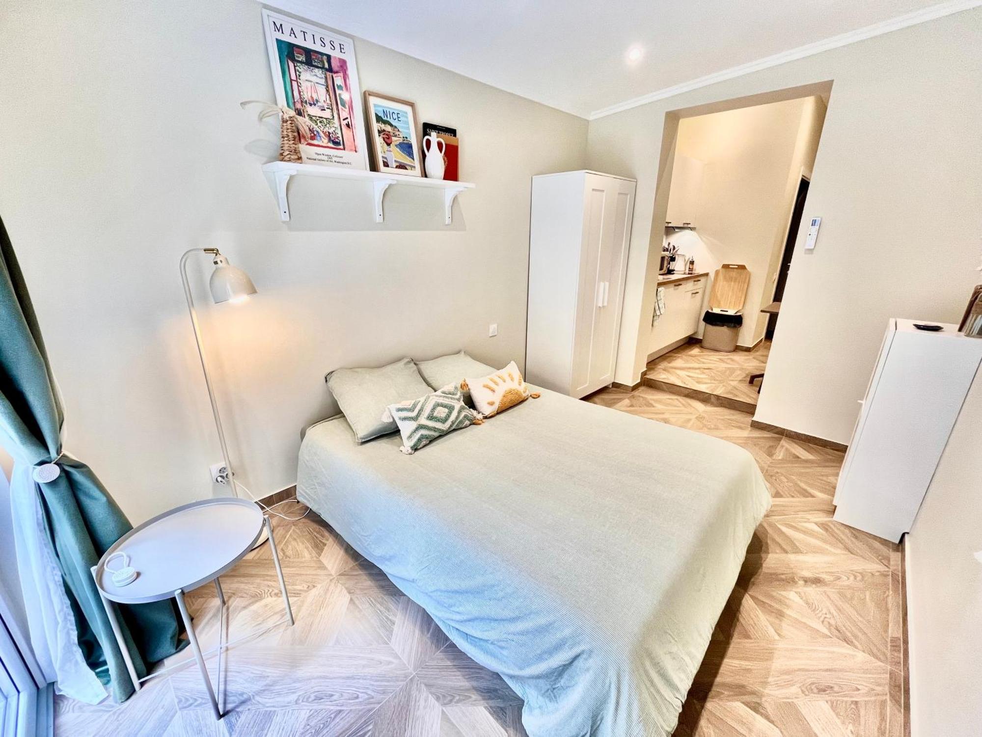 Le Petit - 2 & 2 Terrasse Nice