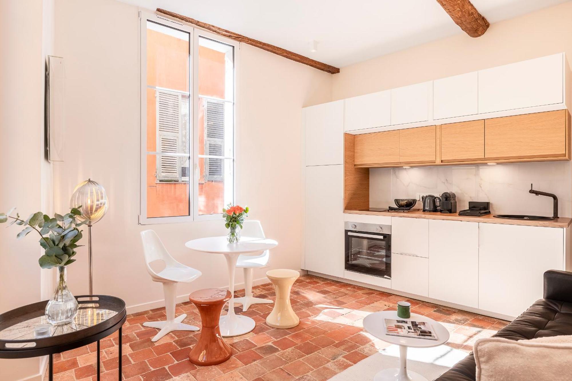 New Vieux A Cote De La Ac Apartment