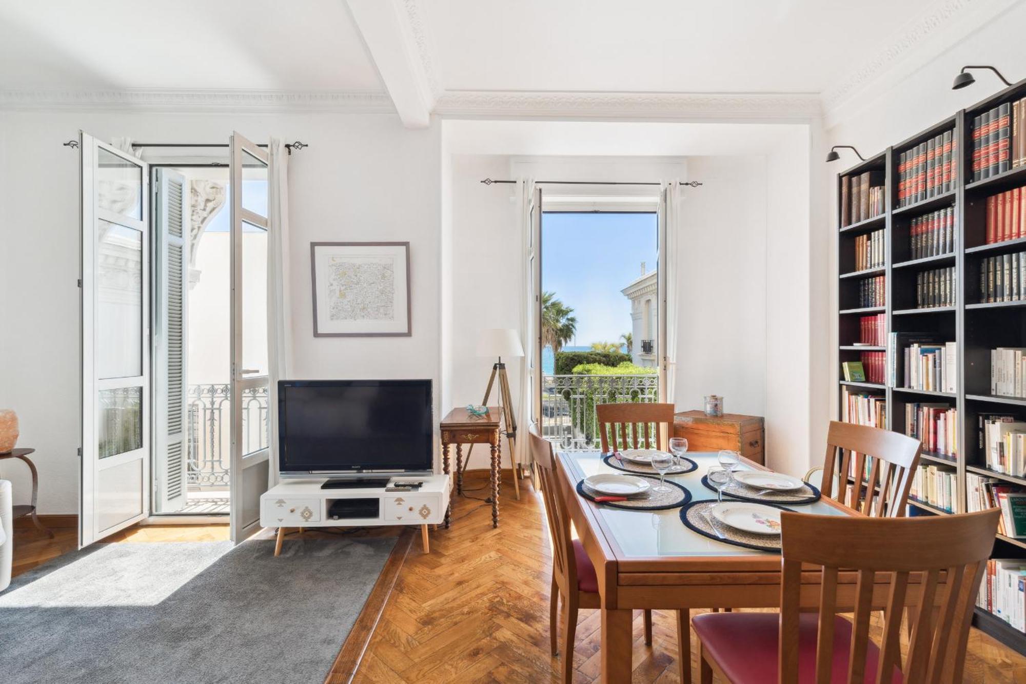 Happyfew Palazzo Apartment