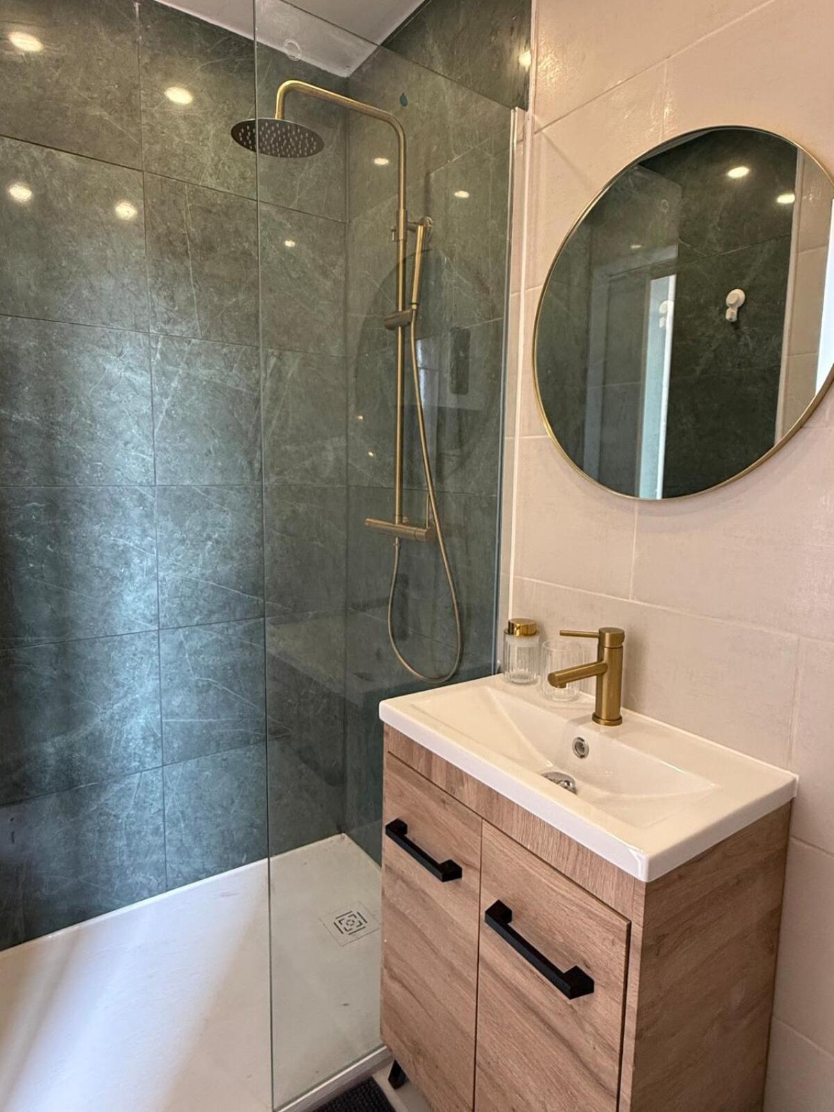 Proximite Du Port * Nice