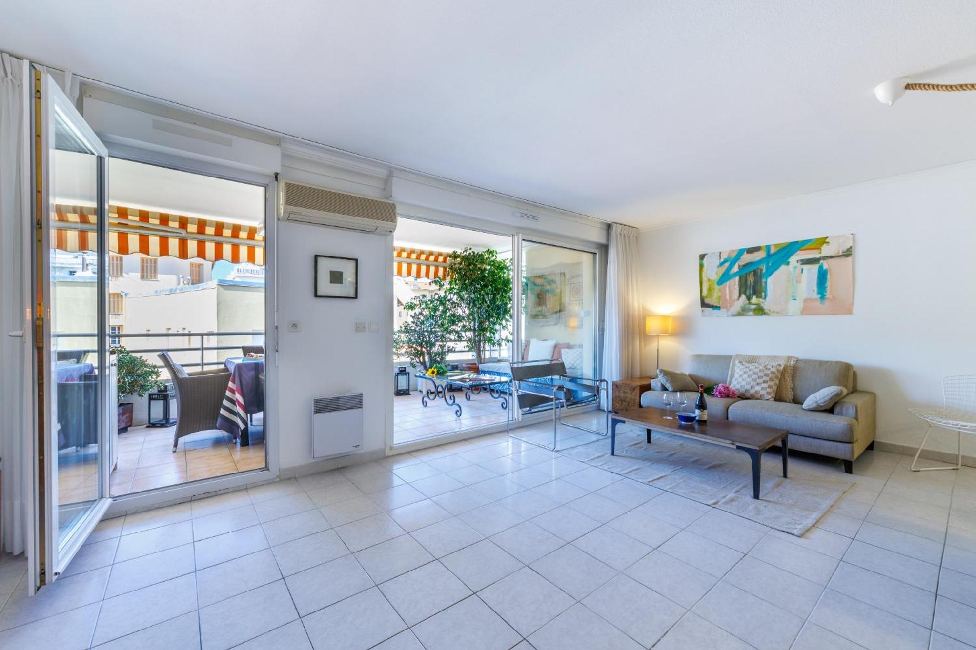 Feel - Cais De Pierlas Apartment *