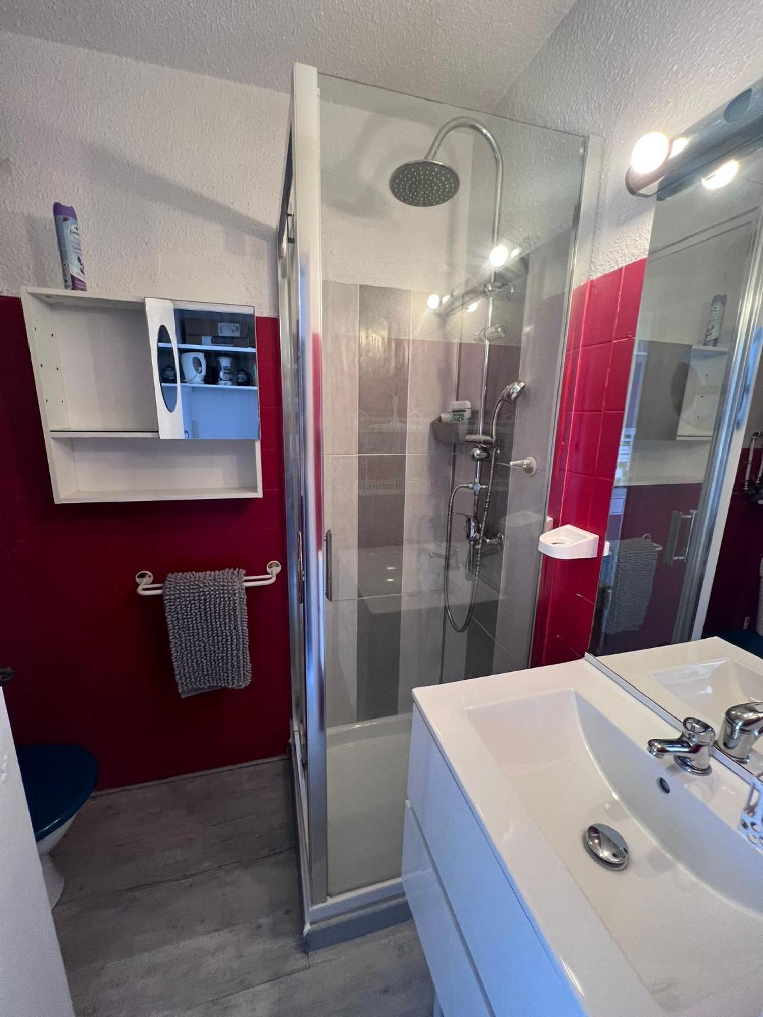 A 5min De La Apartment