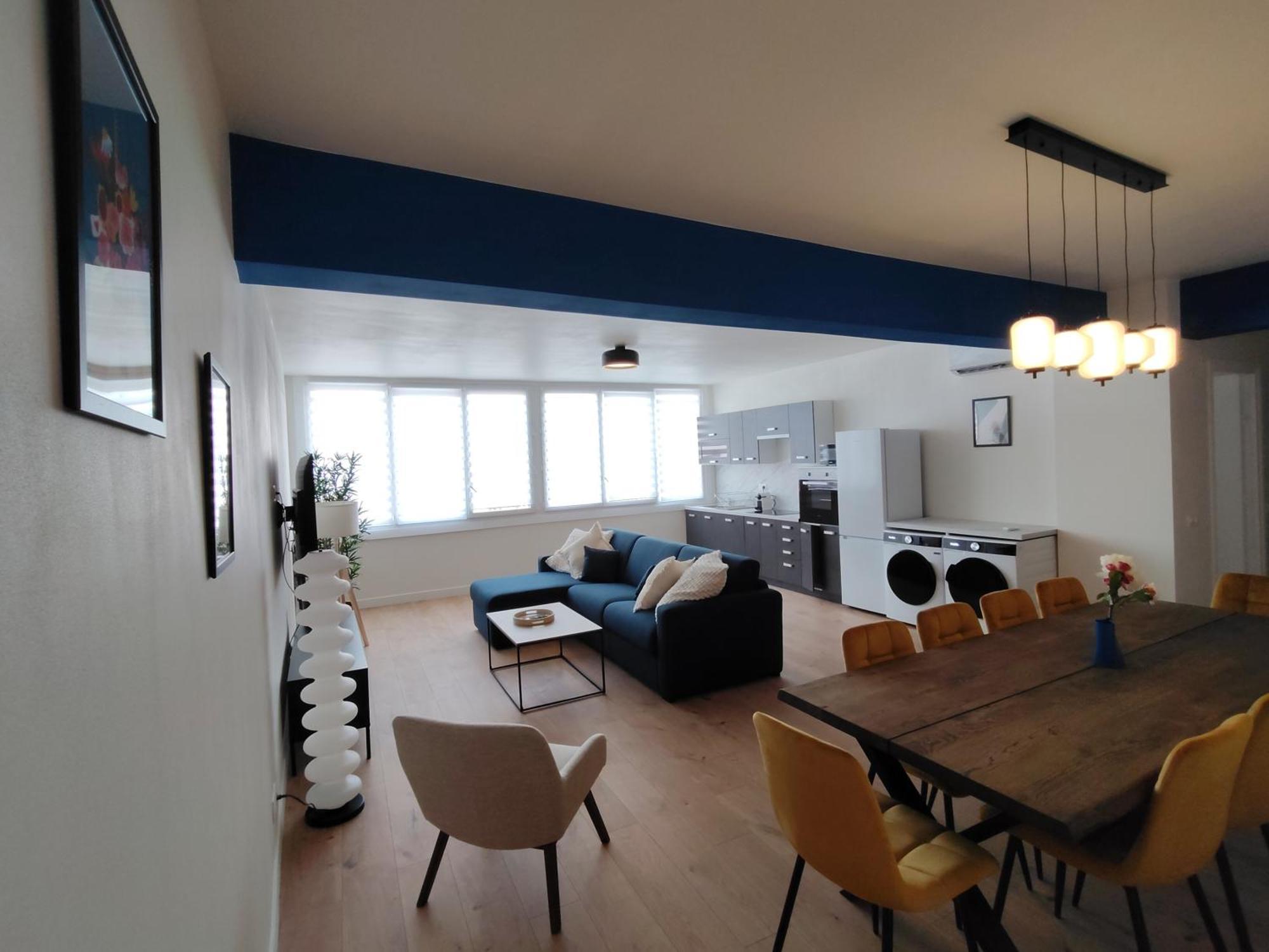 Grand Ideal Famille, Proche Plage, Bon Emplacement Pour Visiter La Cote D'azur Apartment