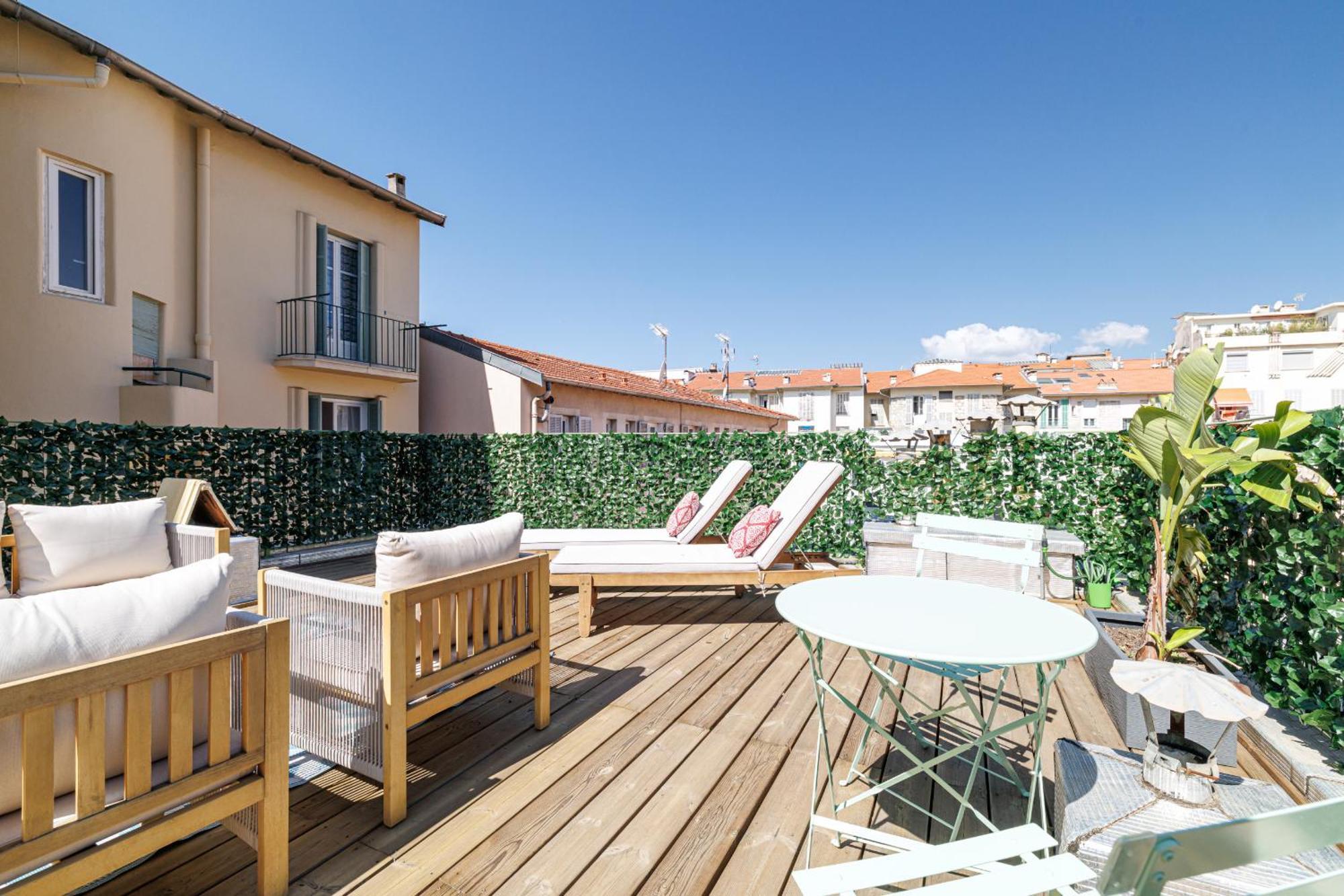 Apartment Wide Open Sky Terrace 1 Bdr Nice