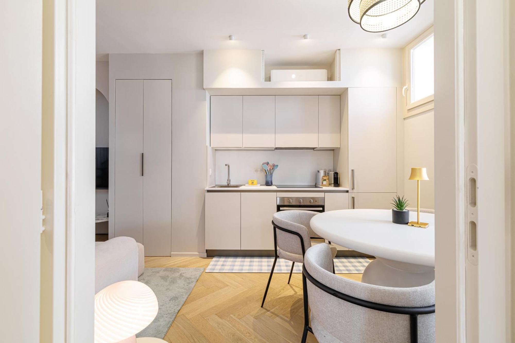 Apartment Wide Open Sky Terrace 1 Bdr *