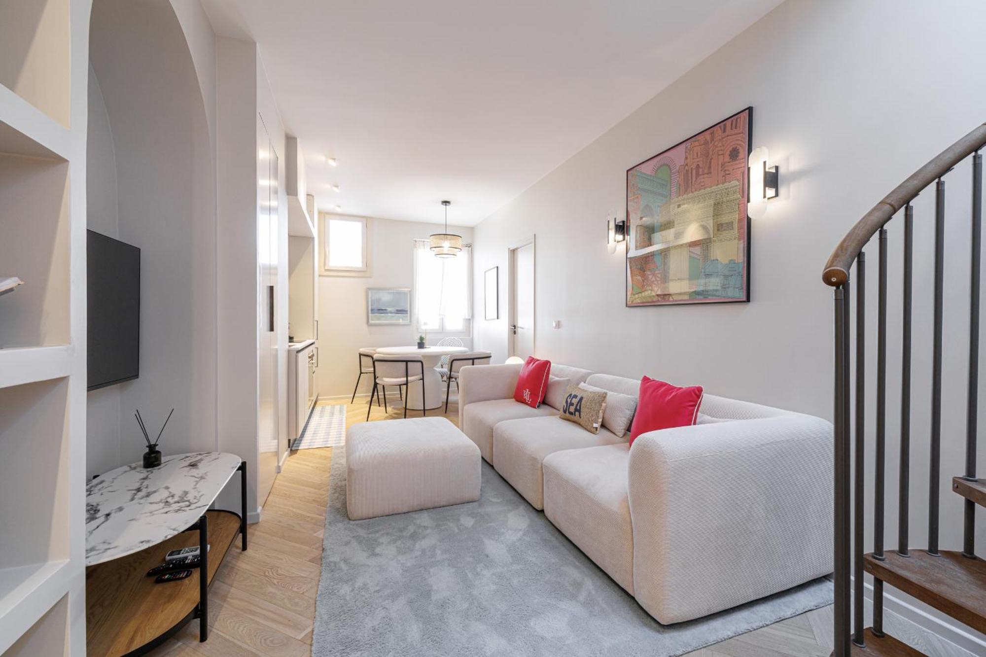 Wide Open Sky Terrace 1 Bdr Apartment Nice