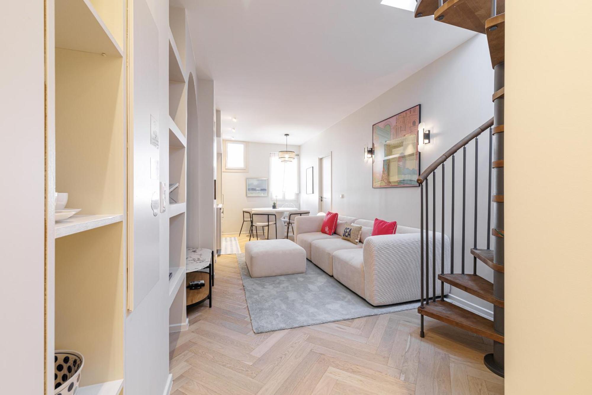 Wide Open Sky Terrace 1 Bdr Apartment Nice