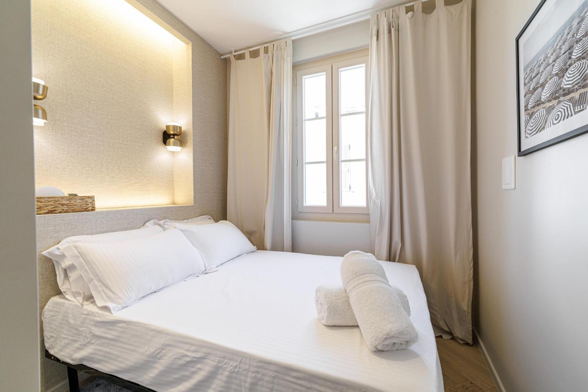 Apartment Wide Open Sky Terrace 1 Bdr *