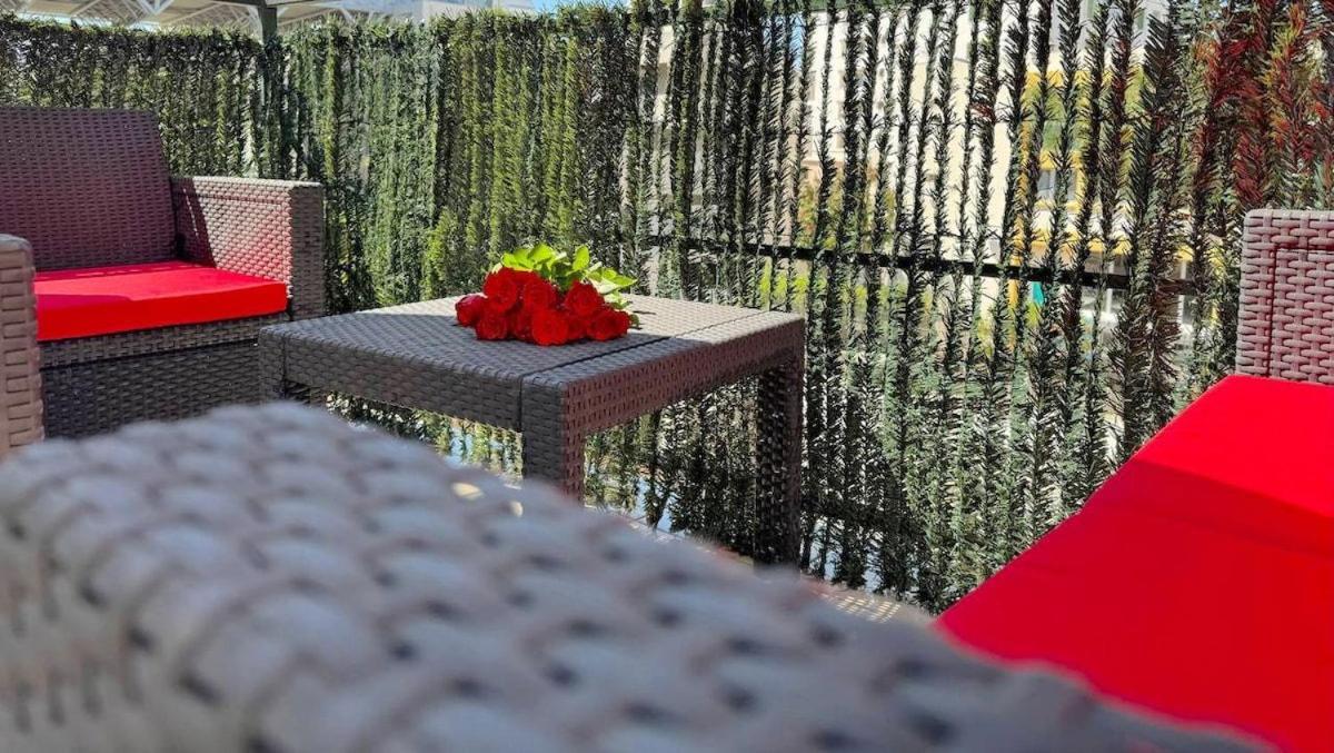 A 3 Min De La Avec Terrasse, Clim