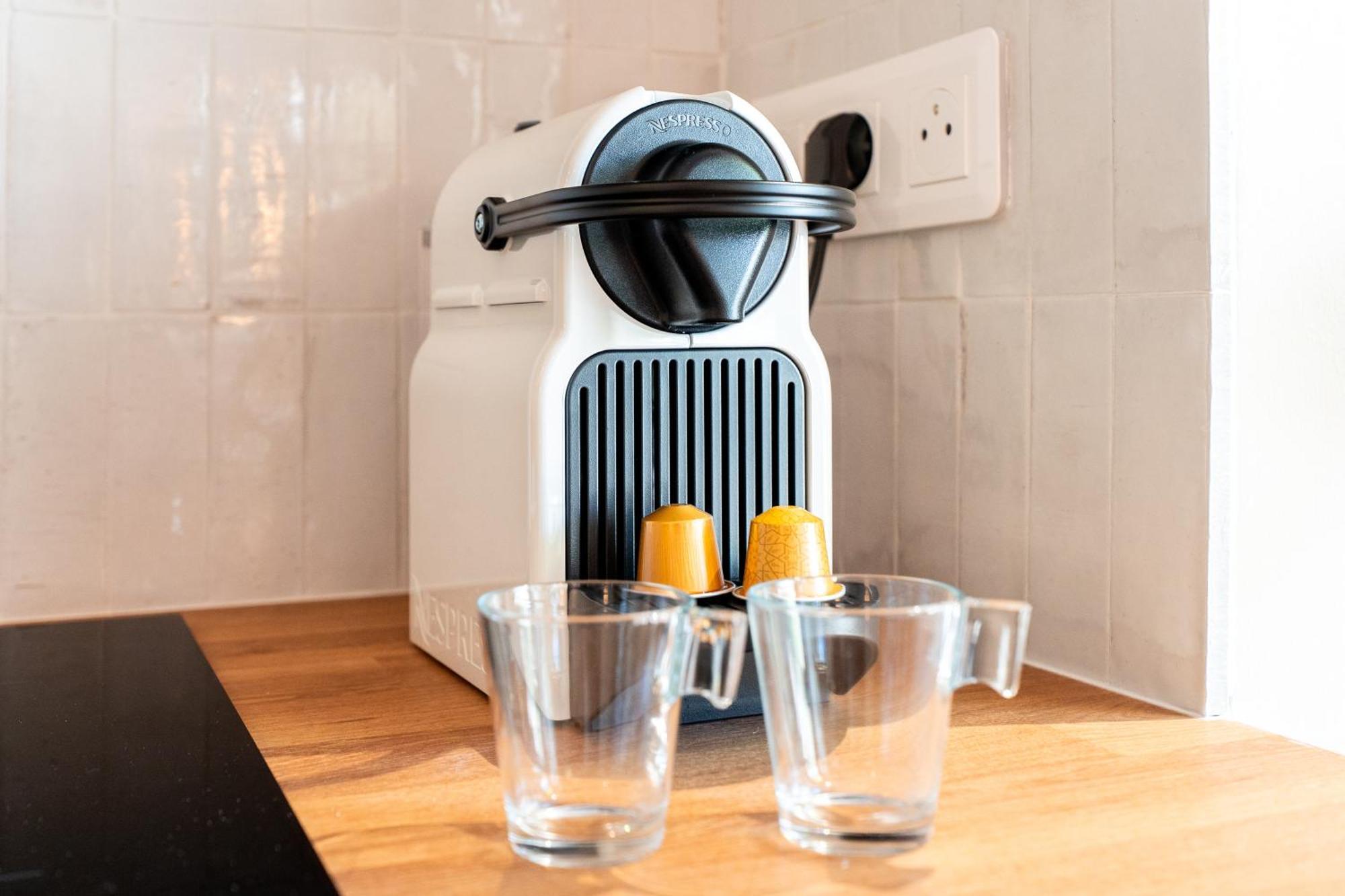 Renting - Crottib - Rare Pearl Typical Chic Massena & Sea Apartment