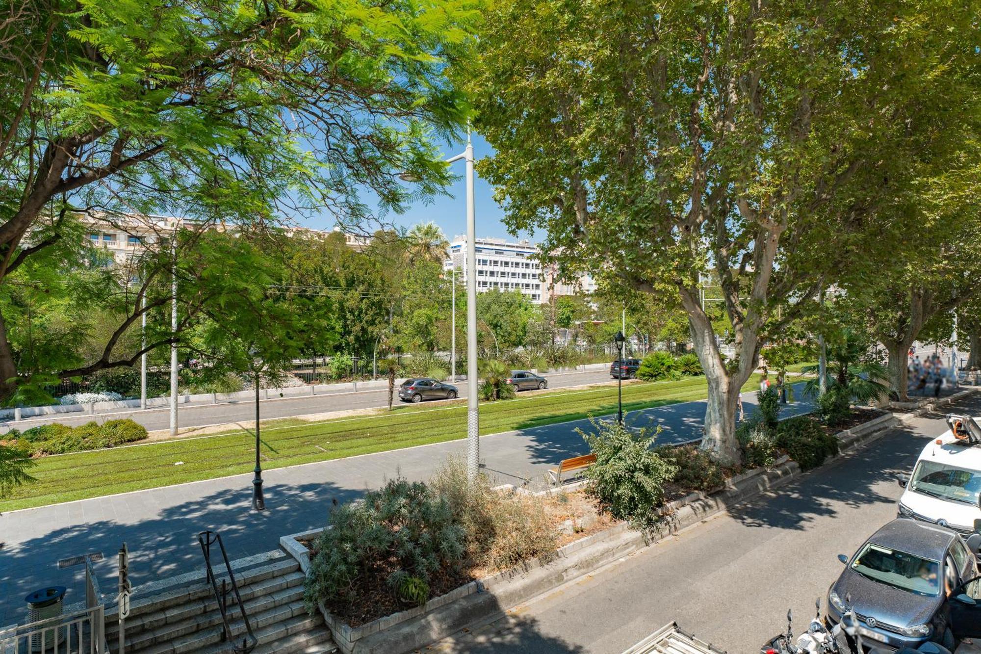 Apartment Renting - Crottib - Rare Pearl Typical Chic Massena & Sea