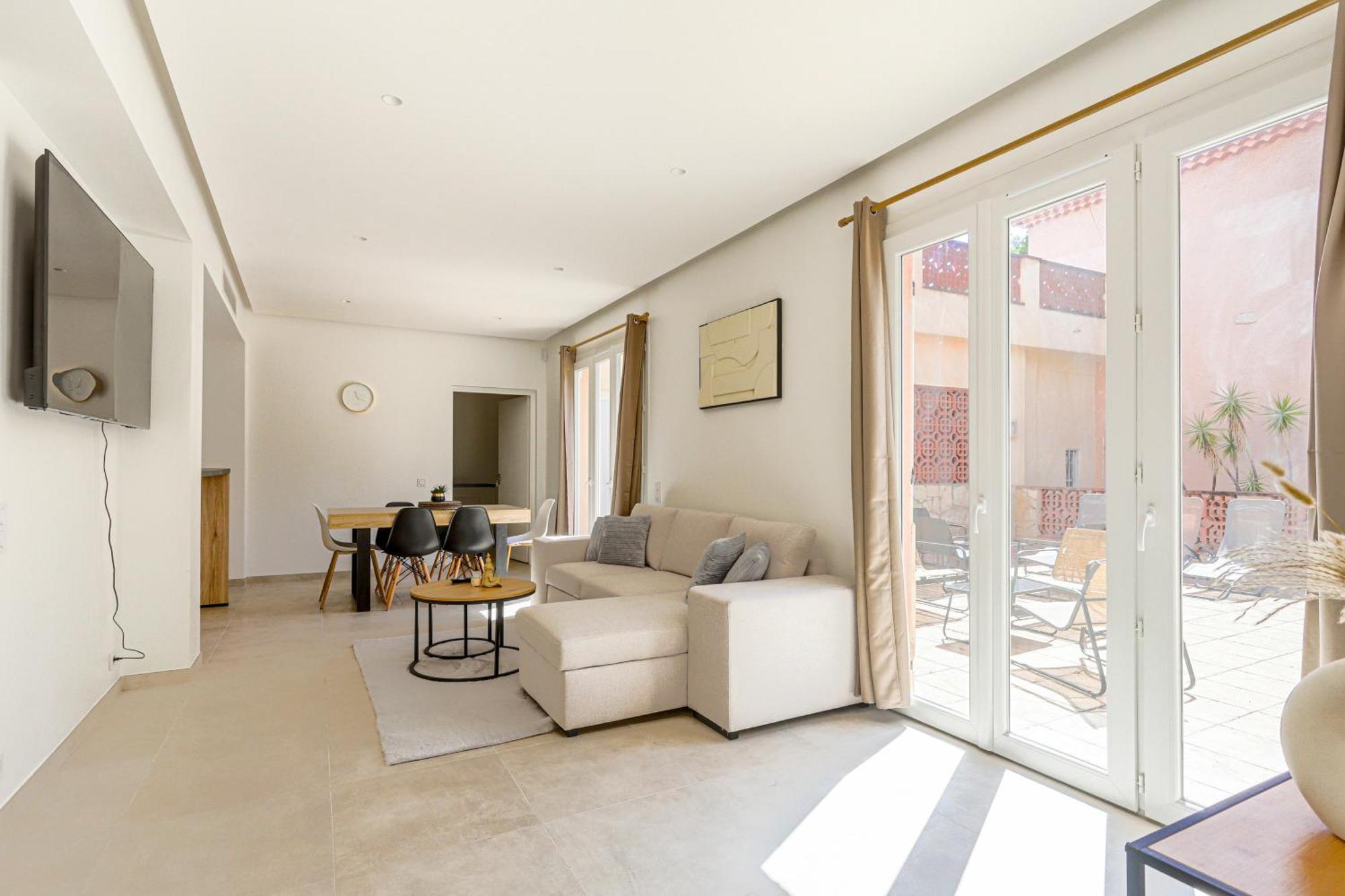 Savega - Climatise Et Proche * Nice