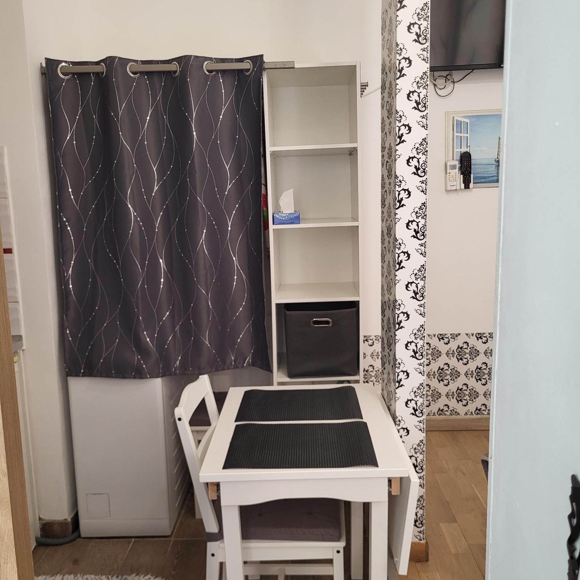 Homestay Centre *