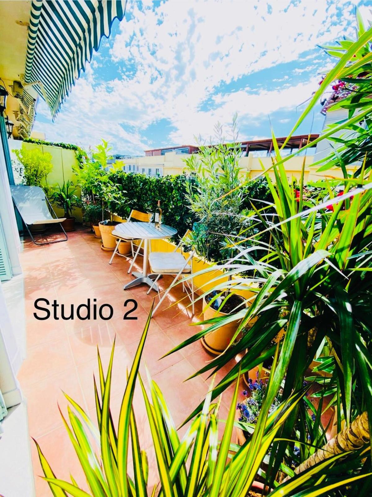 Azur Verdun Apartment *