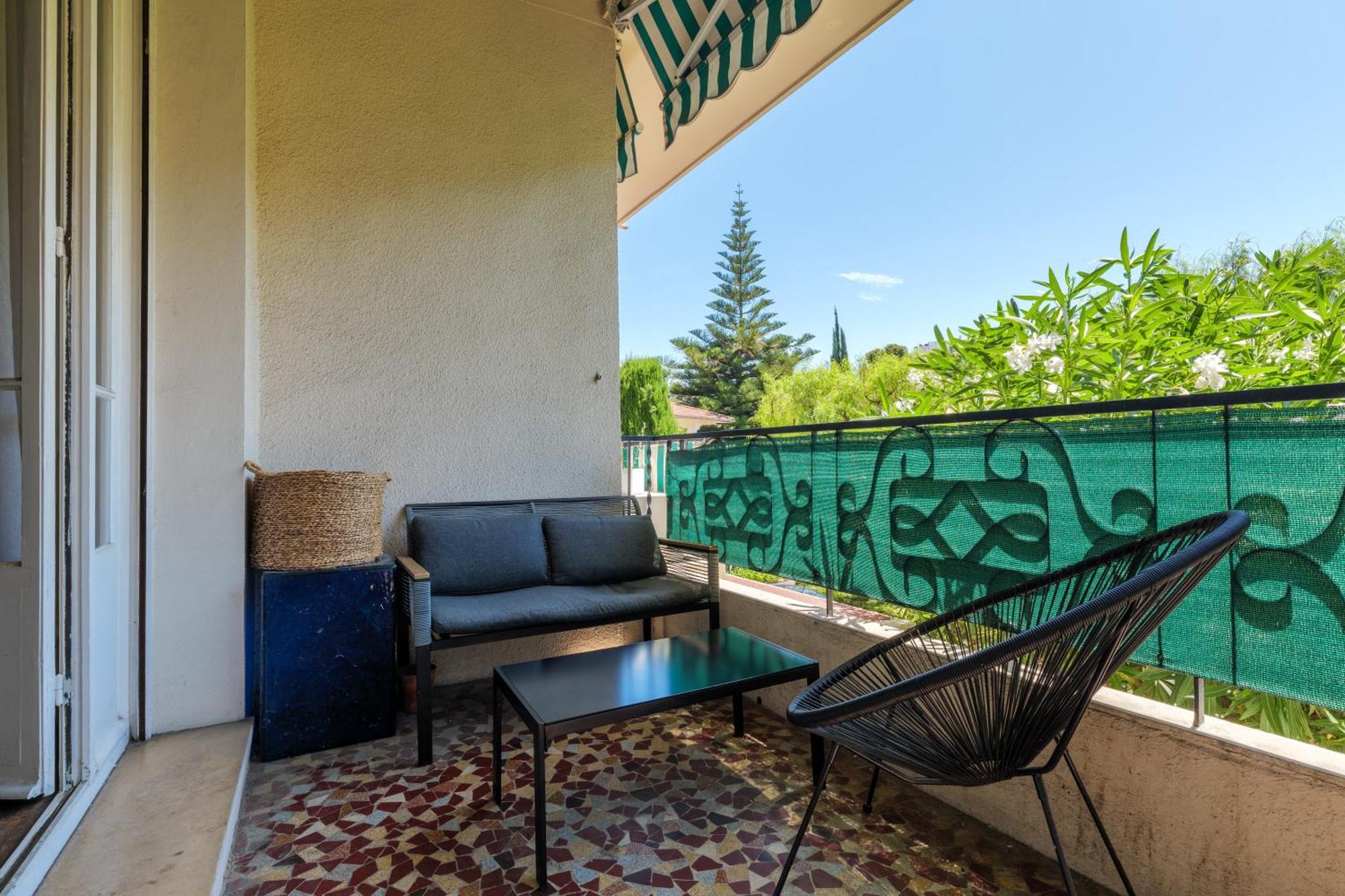 Havre De Paix Avec Terrasse Ensoleillee A Apartment Nice