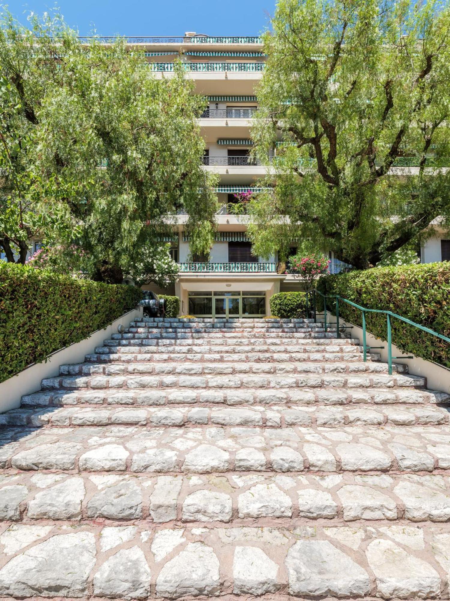 Havre De Paix Avec Terrasse Ensoleillee A Apartment *