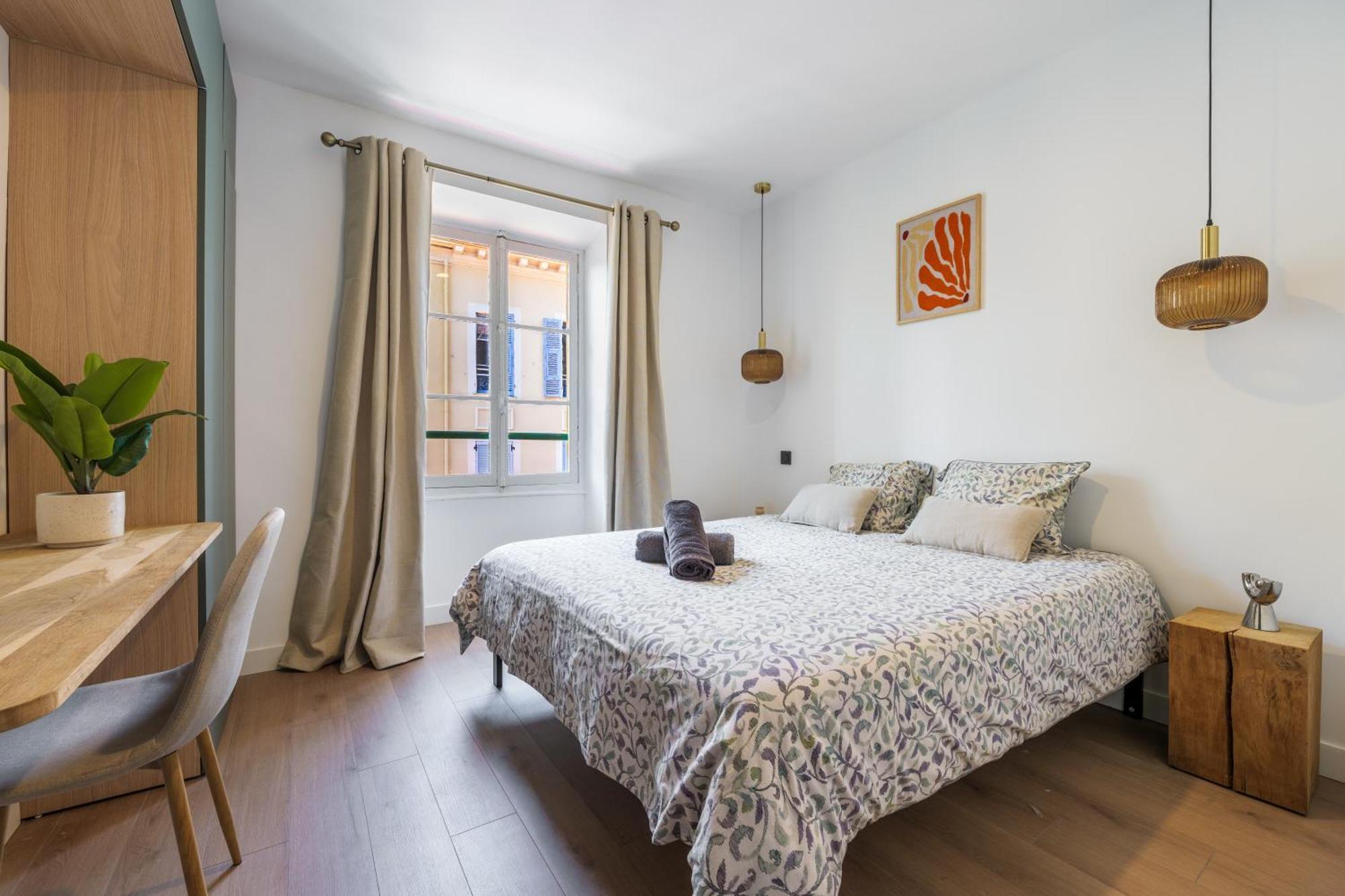 Magnifique Et Lumineux 3 Pieces Dans Le Carre Dor * Nice