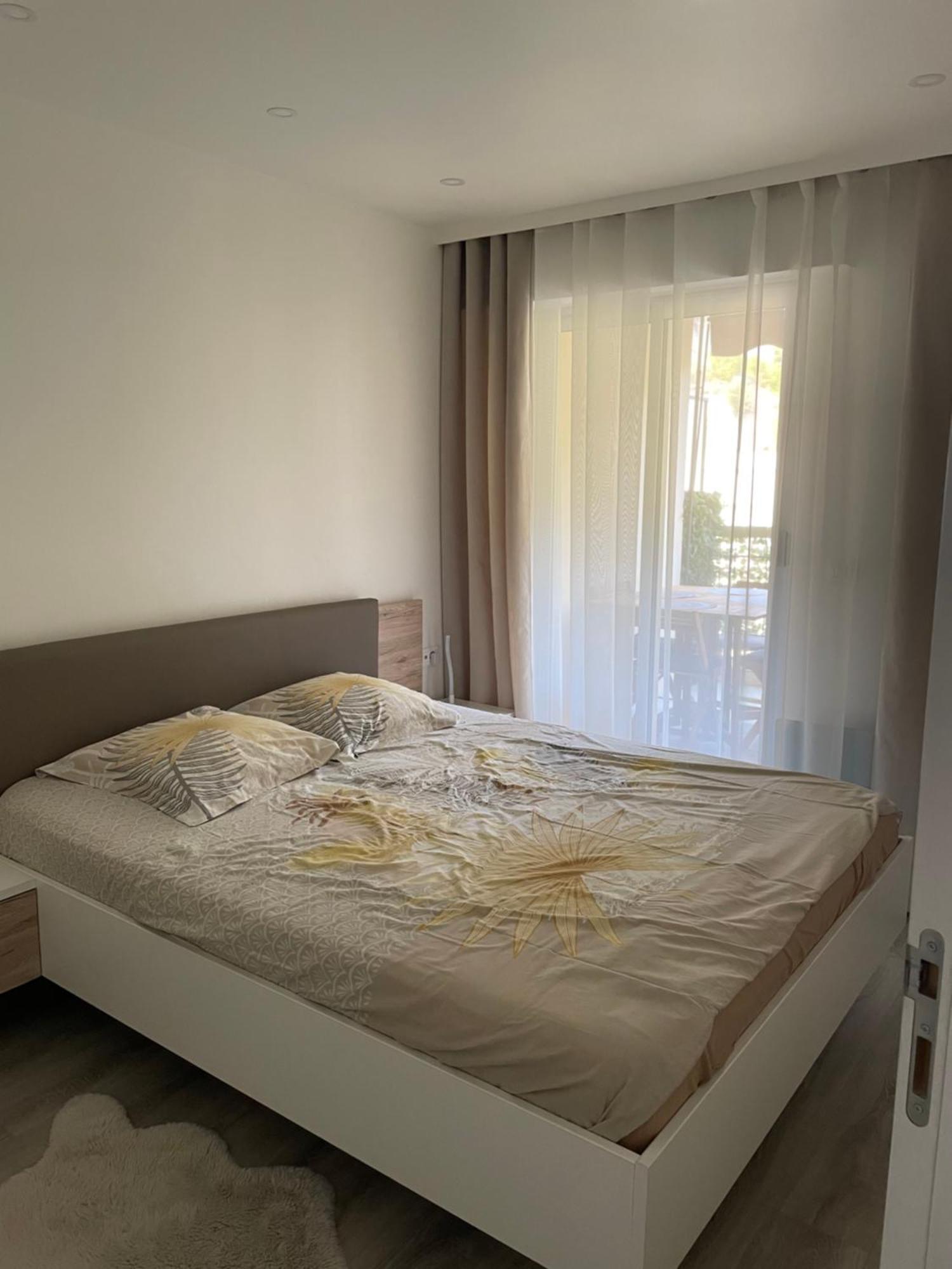 Neuf Pres De La Apartment *