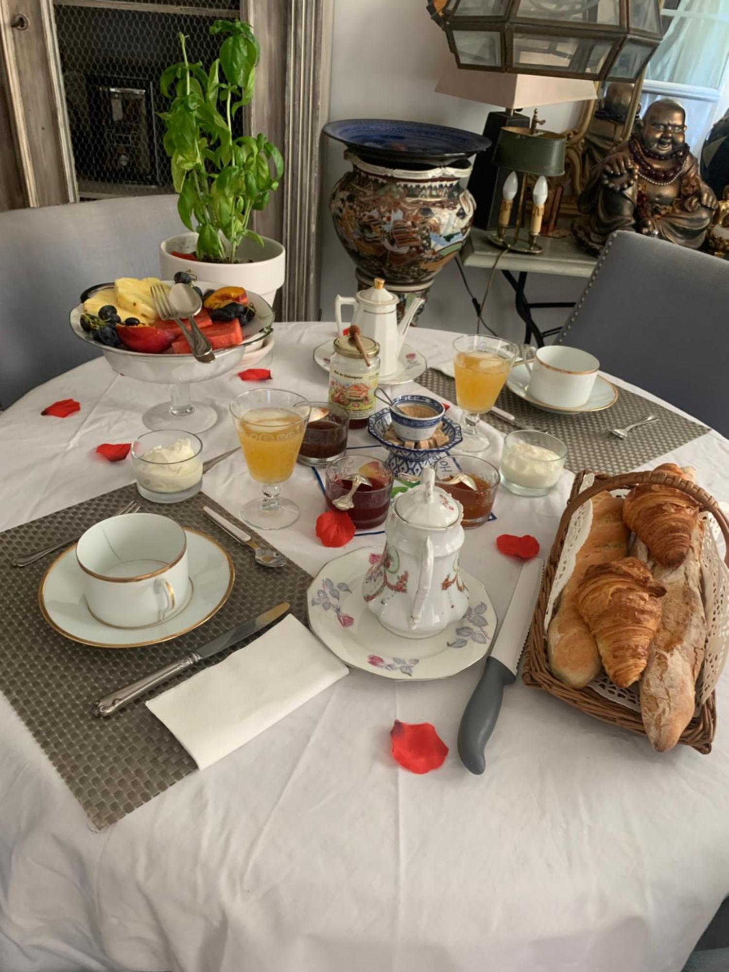 Cocon Cosy Chambre Romantique Nice Mer A 5 Minutes A Pied Nice