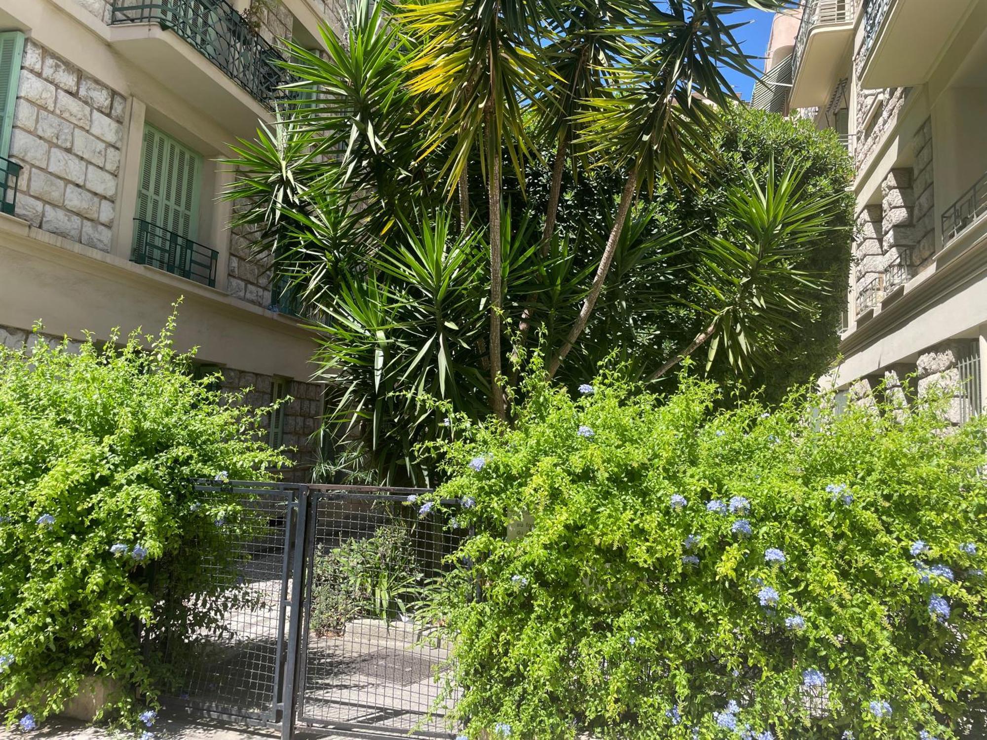 Bed & Breakfast Cocon Cosy Chambre Romantique Nice Mer A 5 Minutes A Pied 3*