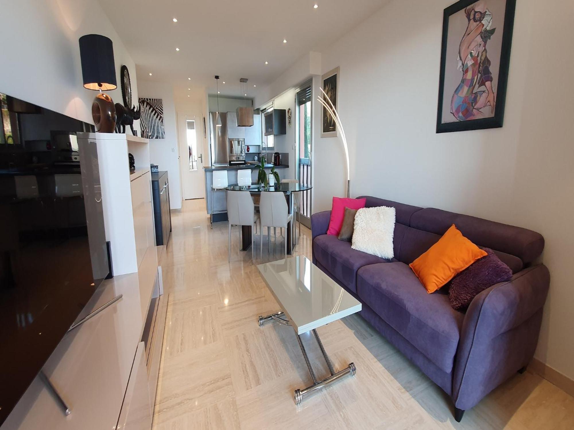 In With Sea Views Villa Nice