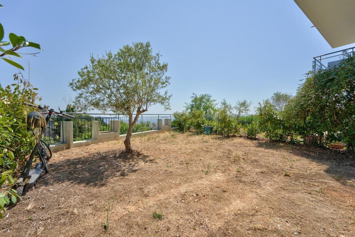 Lovely 1br With Garden, Private Parking & Sea View Apartment *